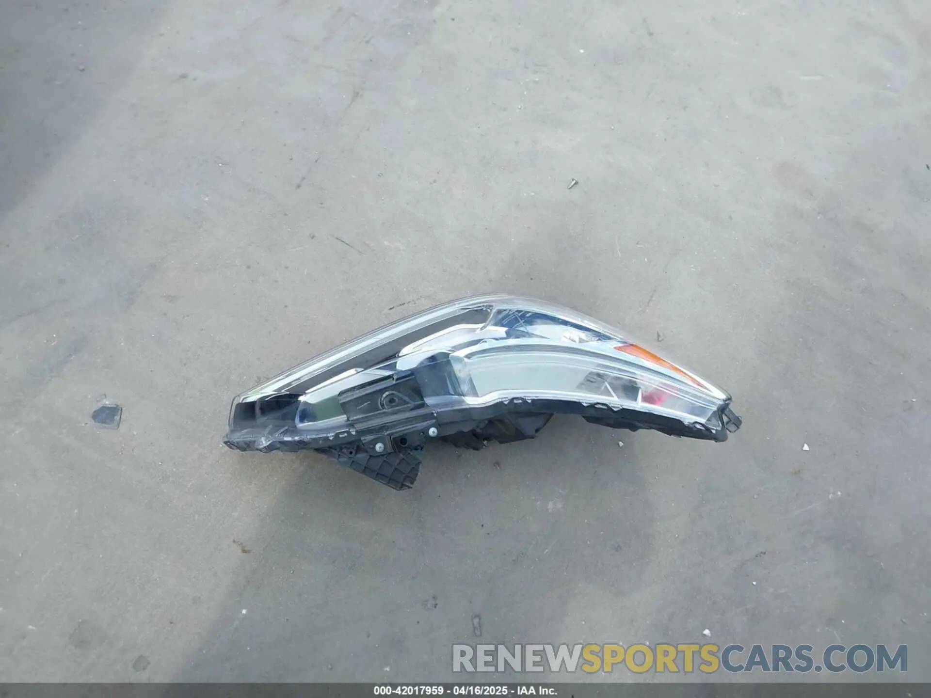 12 Photograph of a damaged car 5FNYF7H53MB008238 HONDA PASSPORT 2021