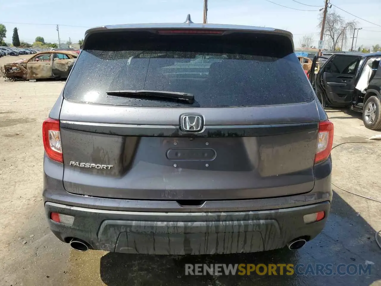 6 Photograph of a damaged car 5FNYF7H58MB004010 HONDA PASSPORT 2021