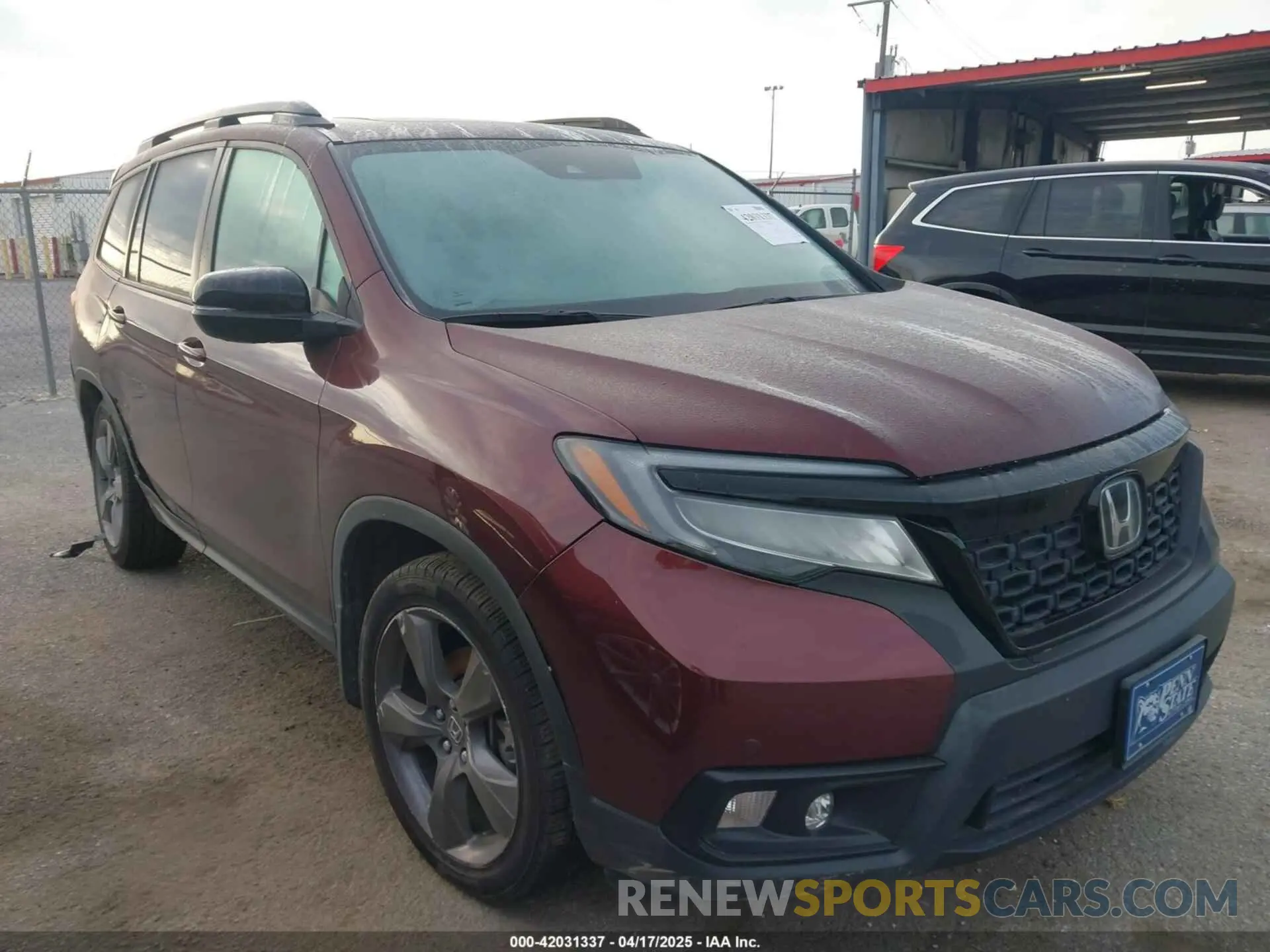 1 Photograph of a damaged car 5FNYF7H97MB002123 HONDA PASSPORT 2021