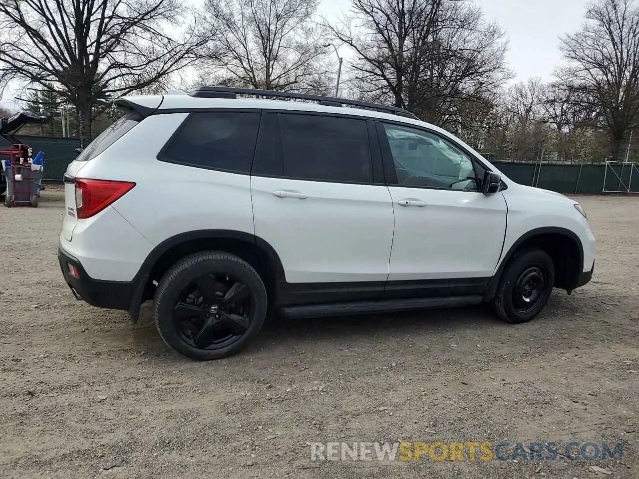 3 Photograph of a damaged car 5FNYF8H02MB027860 HONDA PASSPORT 2021