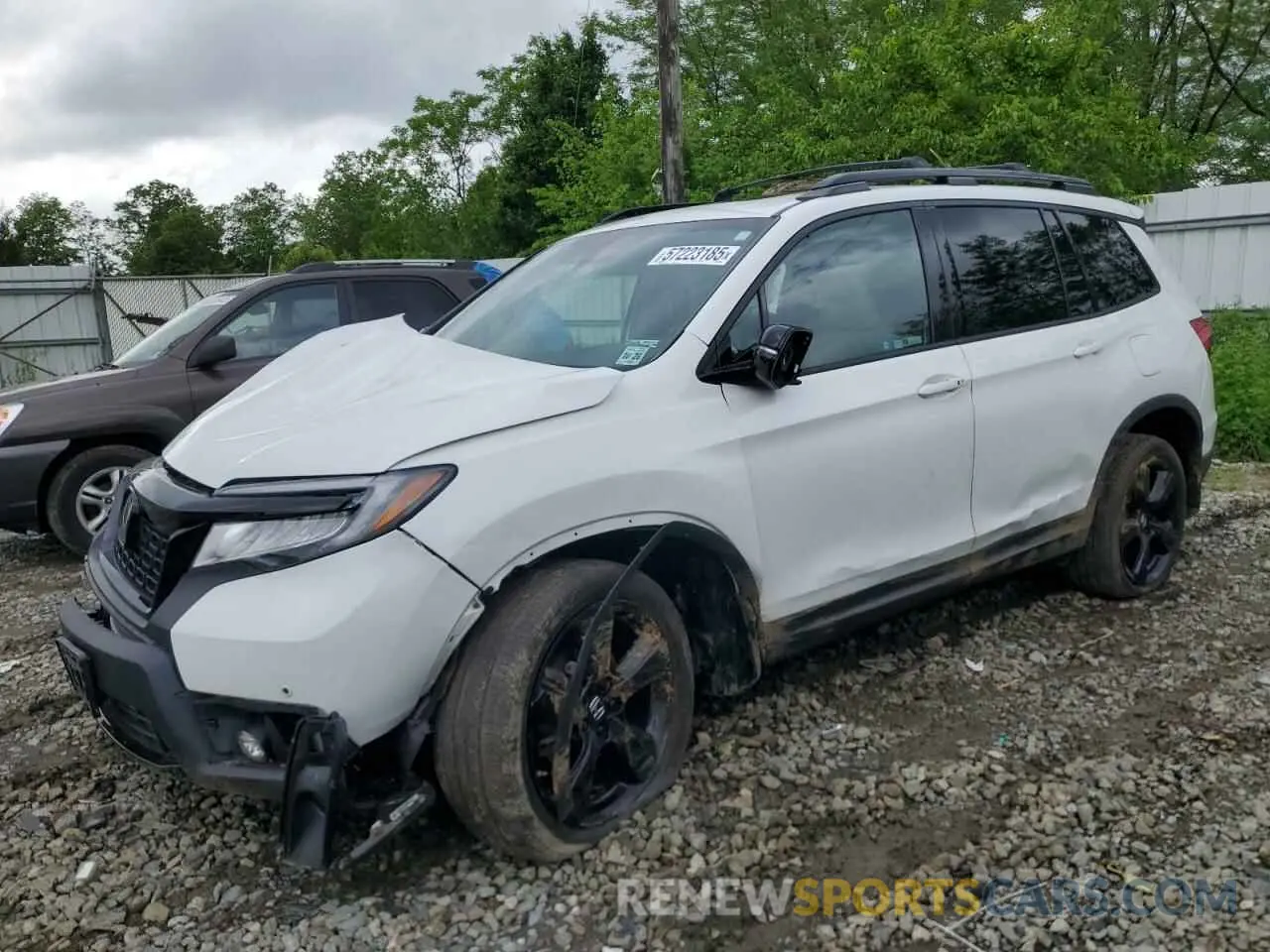 1 Photograph of a damaged car 5FNYF8H03MB008654 HONDA PASSPORT 2021