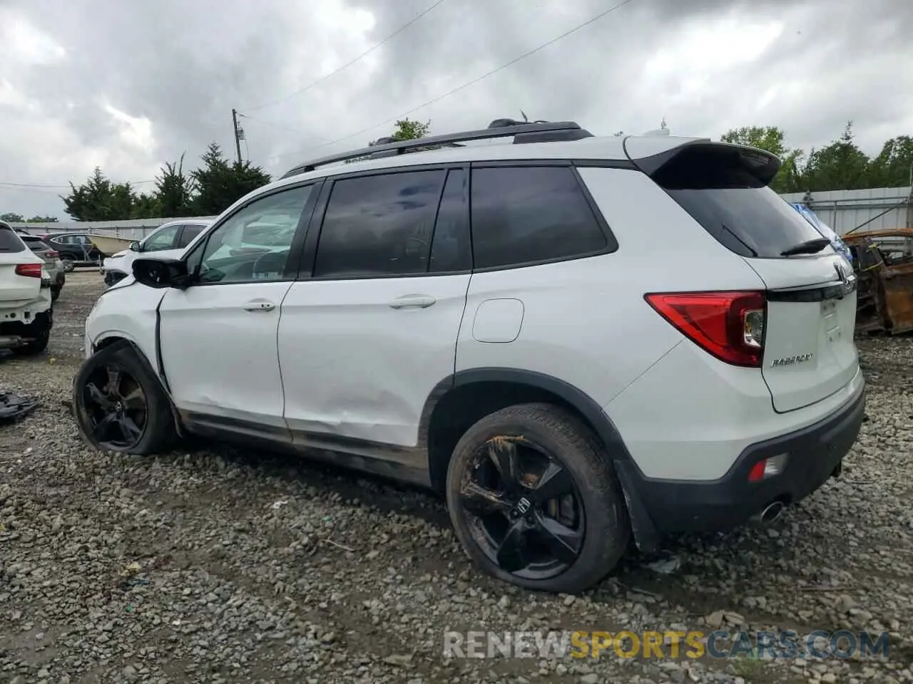 2 Photograph of a damaged car 5FNYF8H03MB008654 HONDA PASSPORT 2021