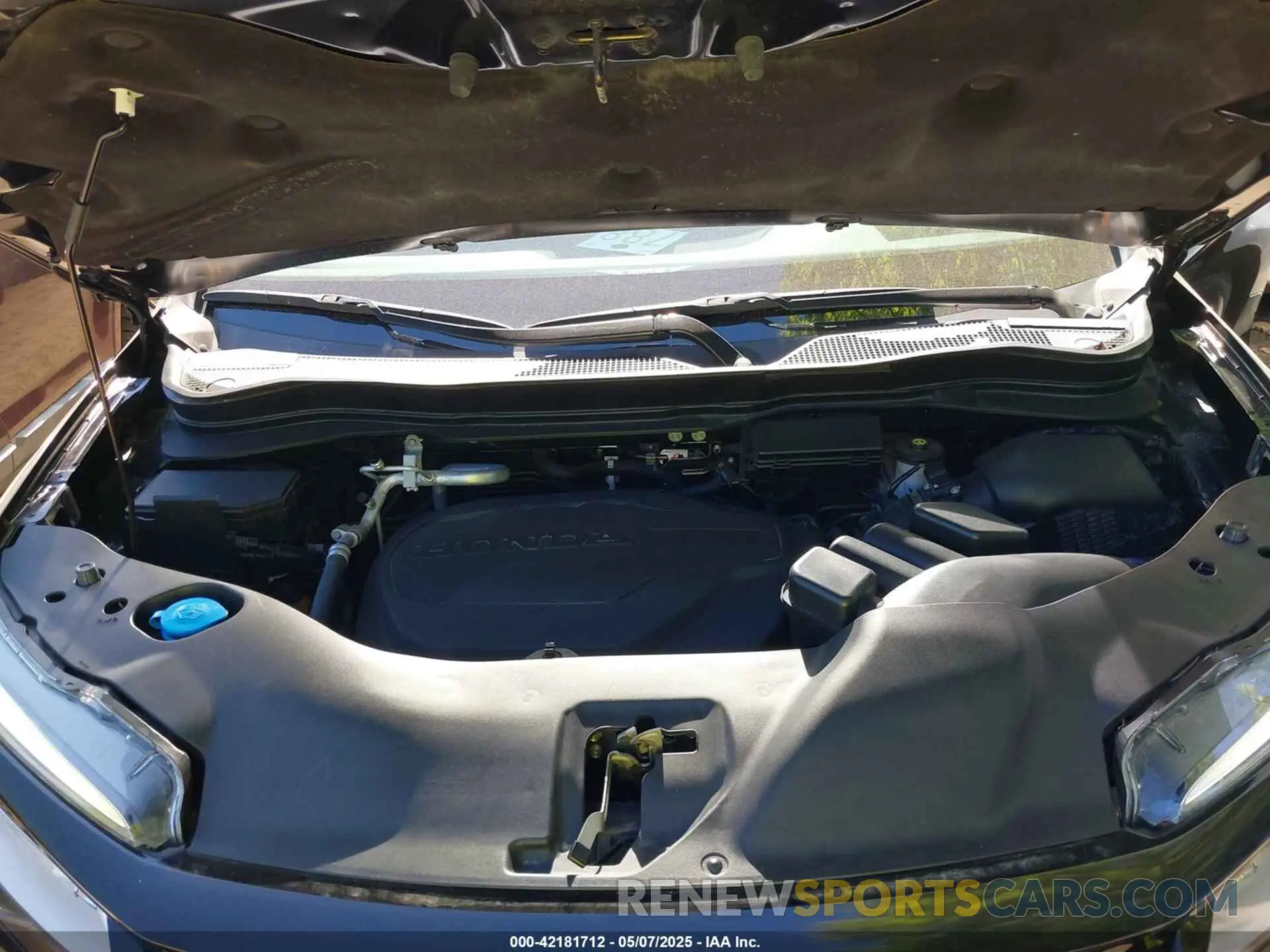 10 Photograph of a damaged car 5FNYF8H03MB026880 HONDA PASSPORT 2021