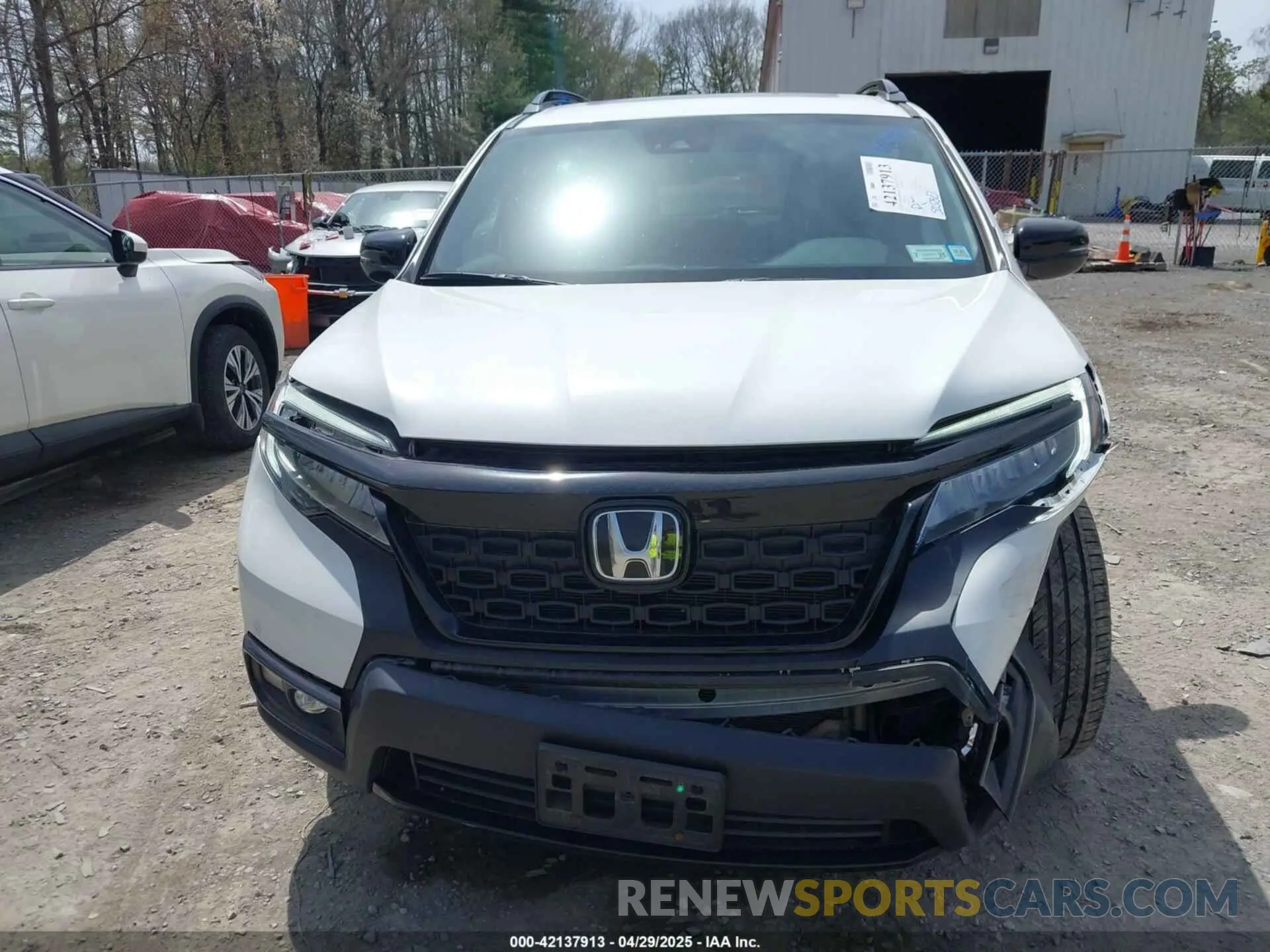 12 Photograph of a damaged car 5FNYF8H08MB014739 HONDA PASSPORT 2021
