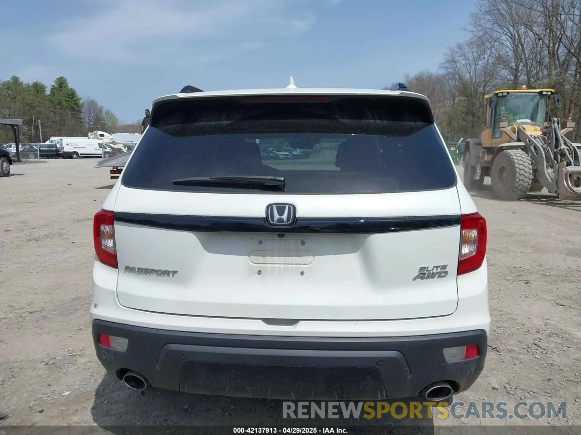 16 Photograph of a damaged car 5FNYF8H08MB014739 HONDA PASSPORT 2021