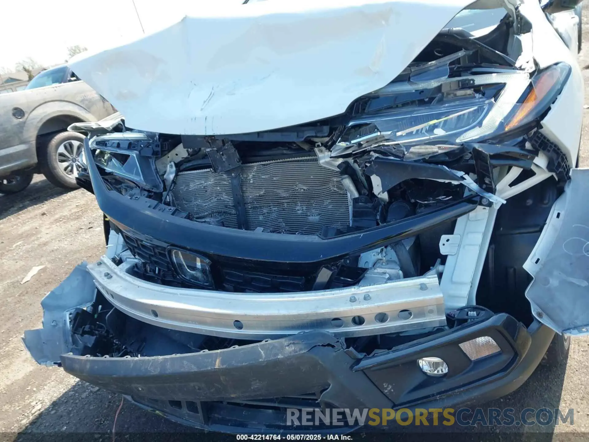 6 Photograph of a damaged car 5FNYF8H08MB028138 HONDA PASSPORT 2021
