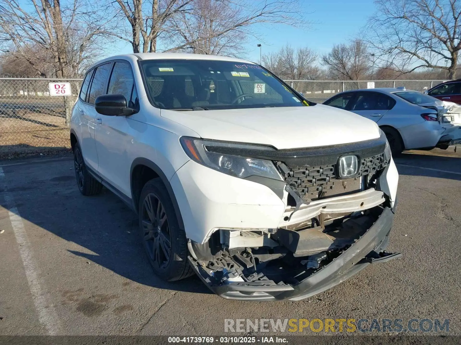 1 Photograph of a damaged car 5FNYF8H21MB031674 HONDA PASSPORT 2021