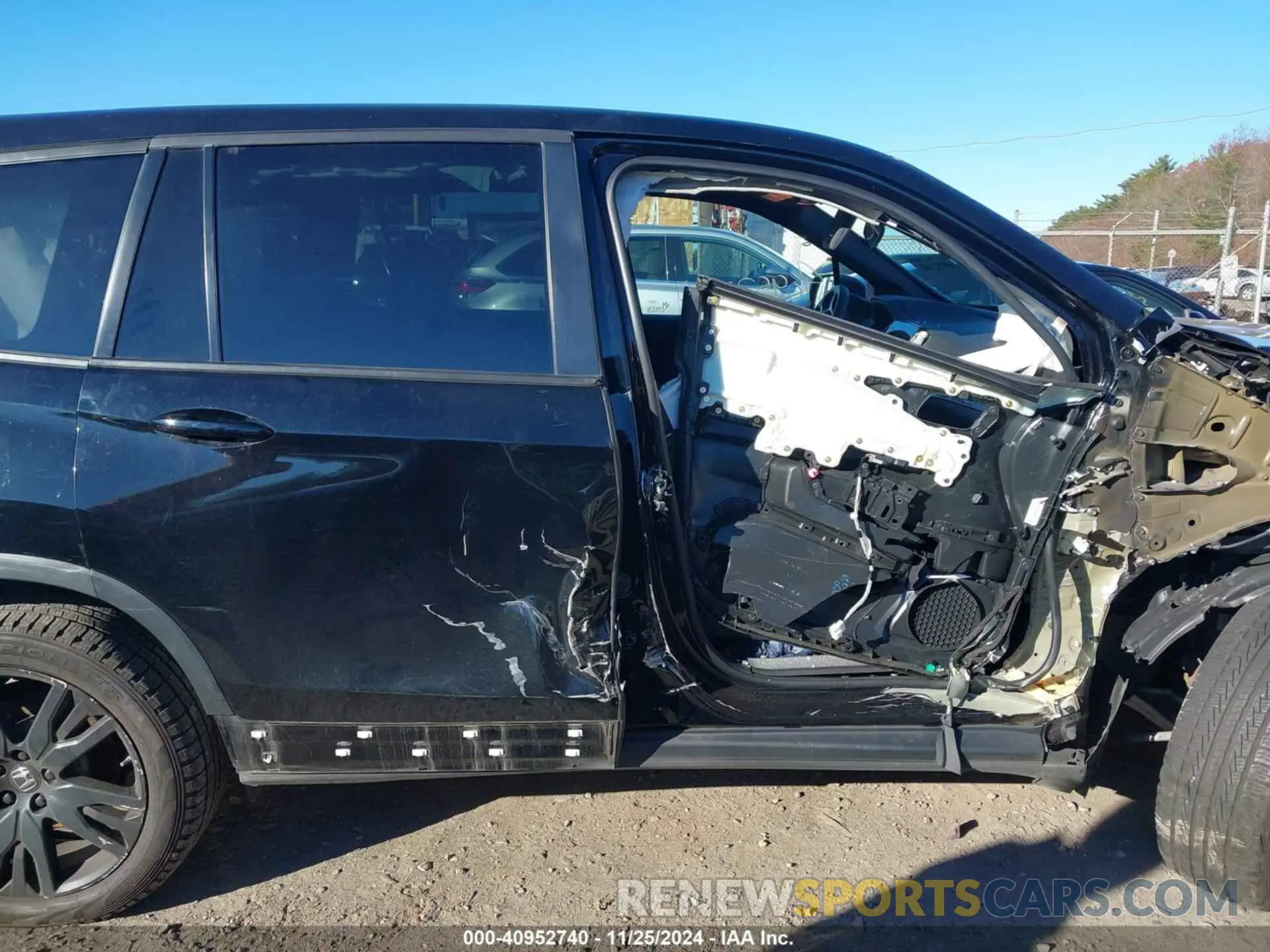 14 Photograph of a damaged car 5FNYF8H22MB016469 HONDA PASSPORT 2021