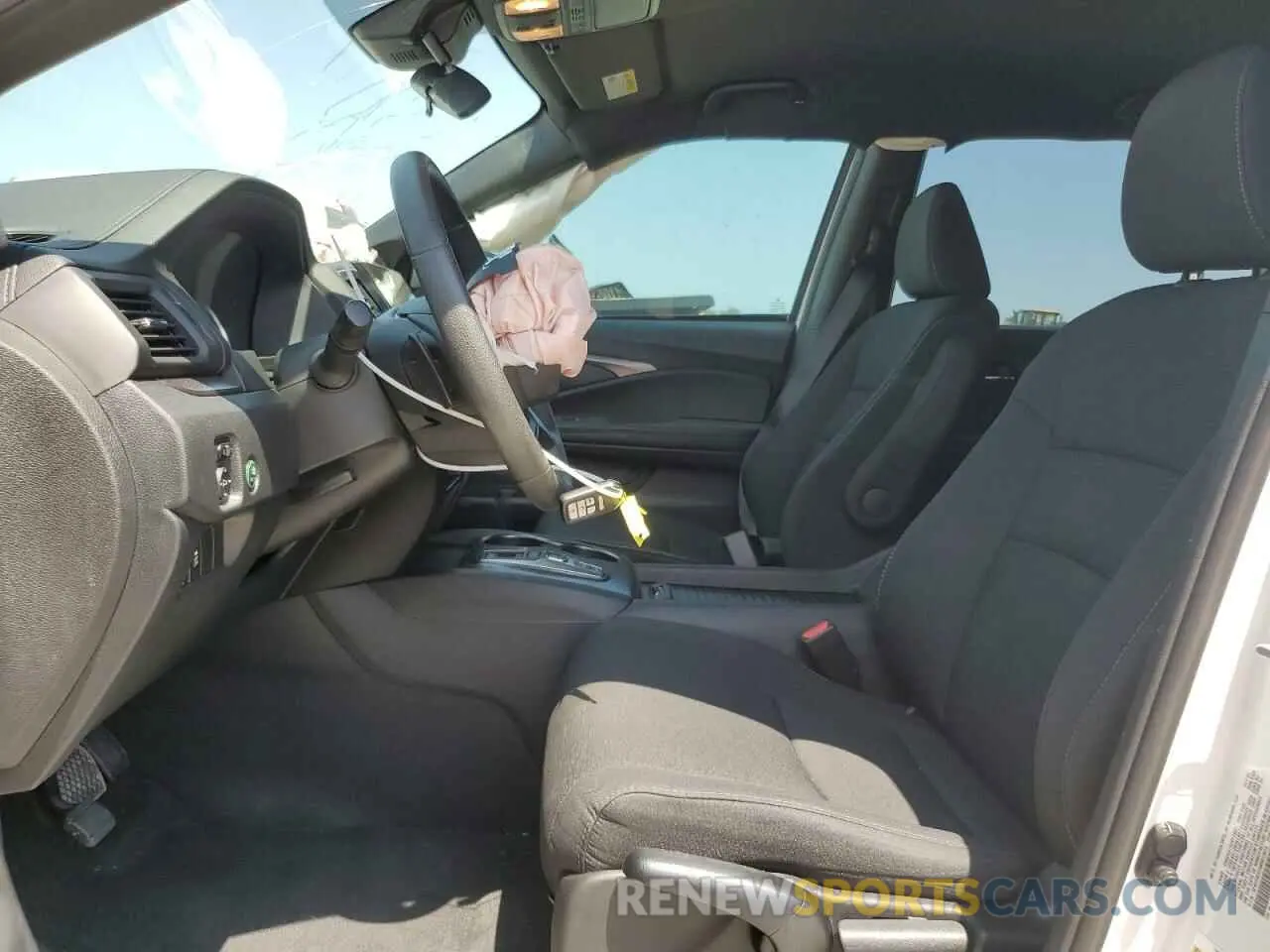 7 Photograph of a damaged car 5FNYF8H23MB013015 HONDA PASSPORT 2021