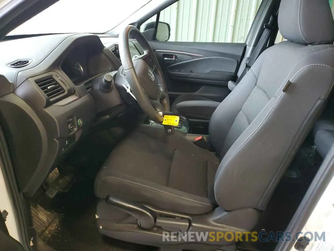 7 Photograph of a damaged car 5FNYF8H23MB015931 HONDA PASSPORT 2021