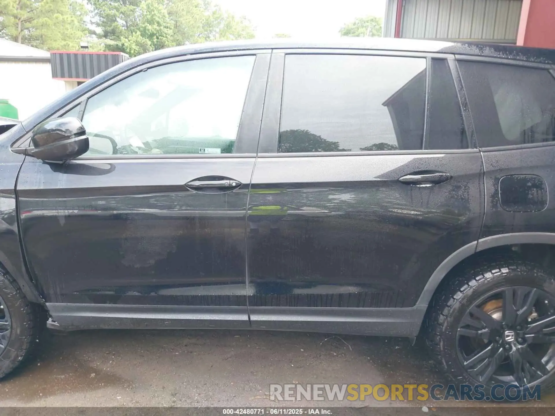 14 Photograph of a damaged car 5FNYF8H23MB033037 HONDA PASSPORT 2021