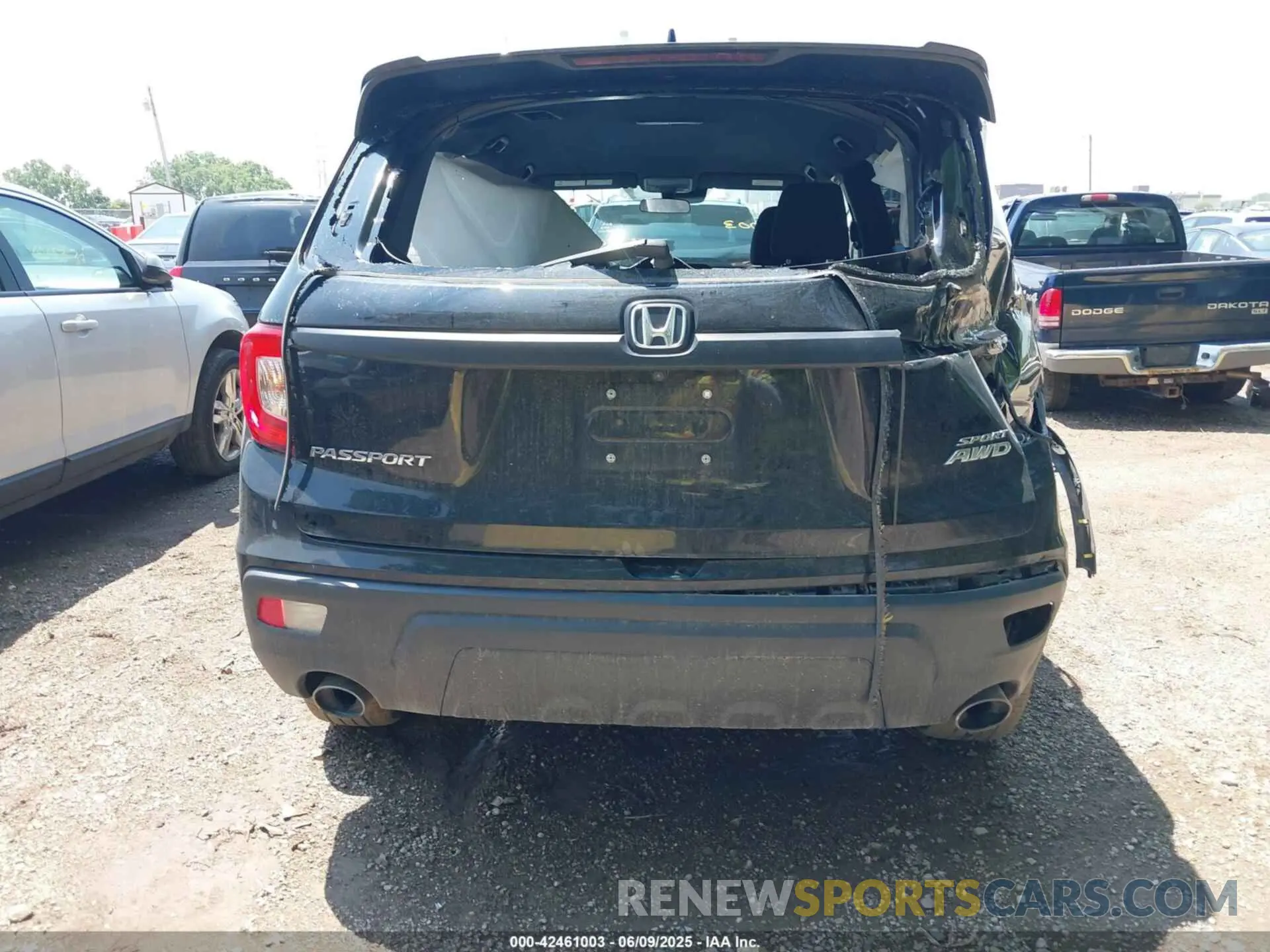 16 Photograph of a damaged car 5FNYF8H24MB043219 HONDA PASSPORT 2021