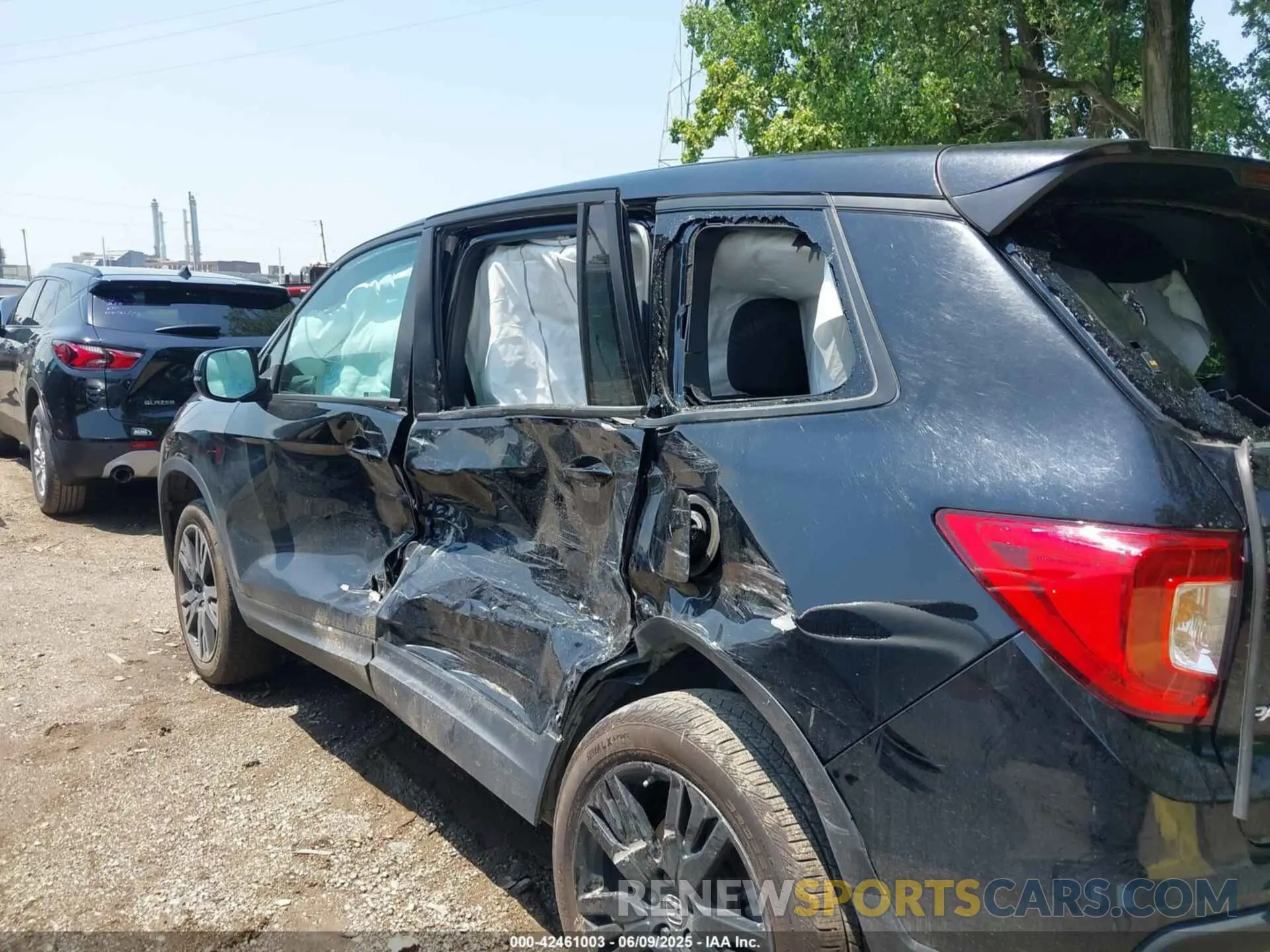 6 Photograph of a damaged car 5FNYF8H24MB043219 HONDA PASSPORT 2021
