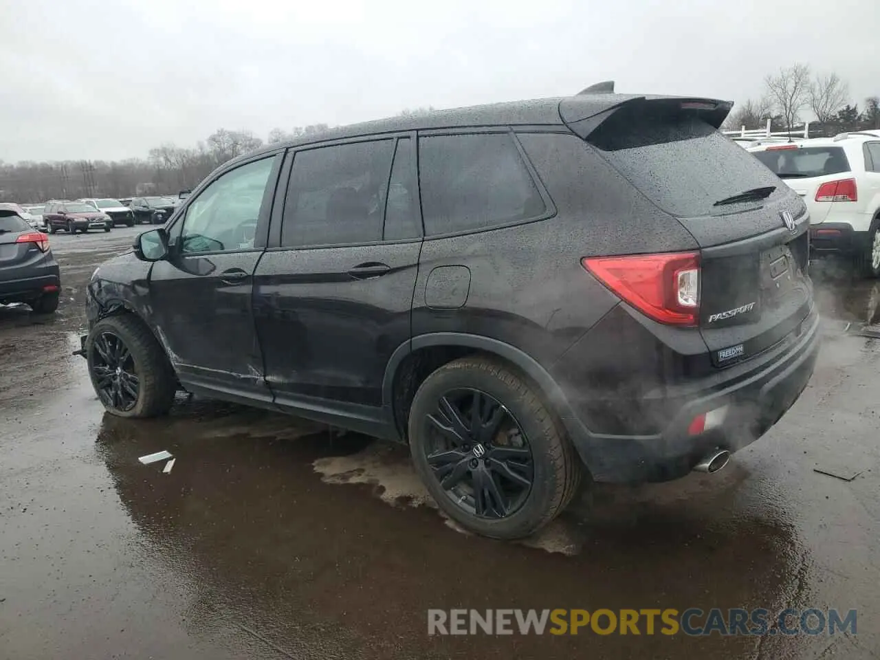 2 Photograph of a damaged car 5FNYF8H25MB008429 HONDA PASSPORT 2021
