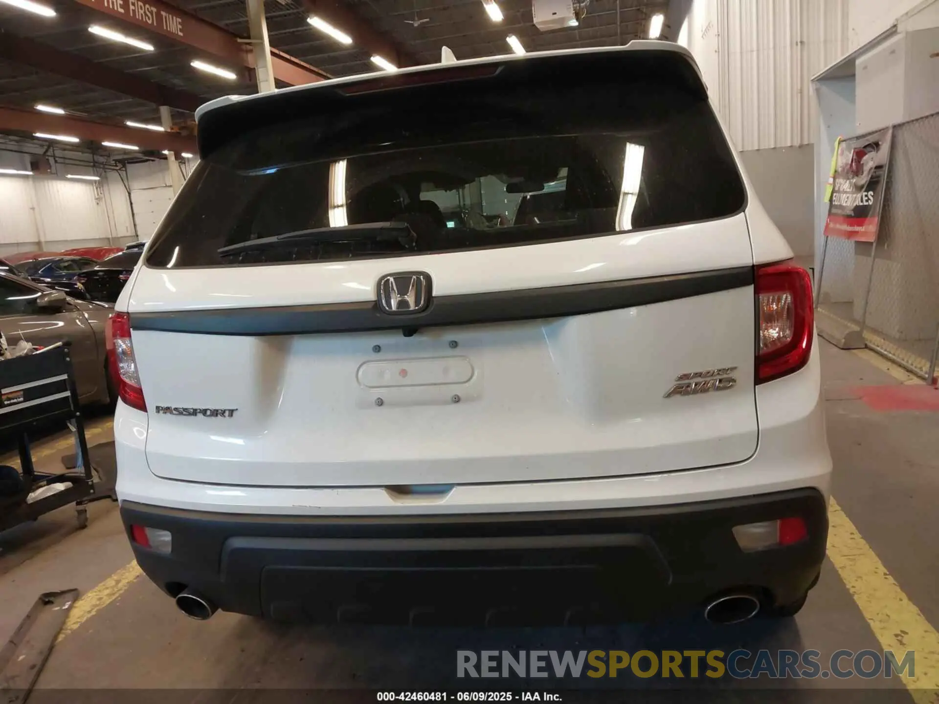 17 Photograph of a damaged car 5FNYF8H25MB037848 HONDA PASSPORT 2021