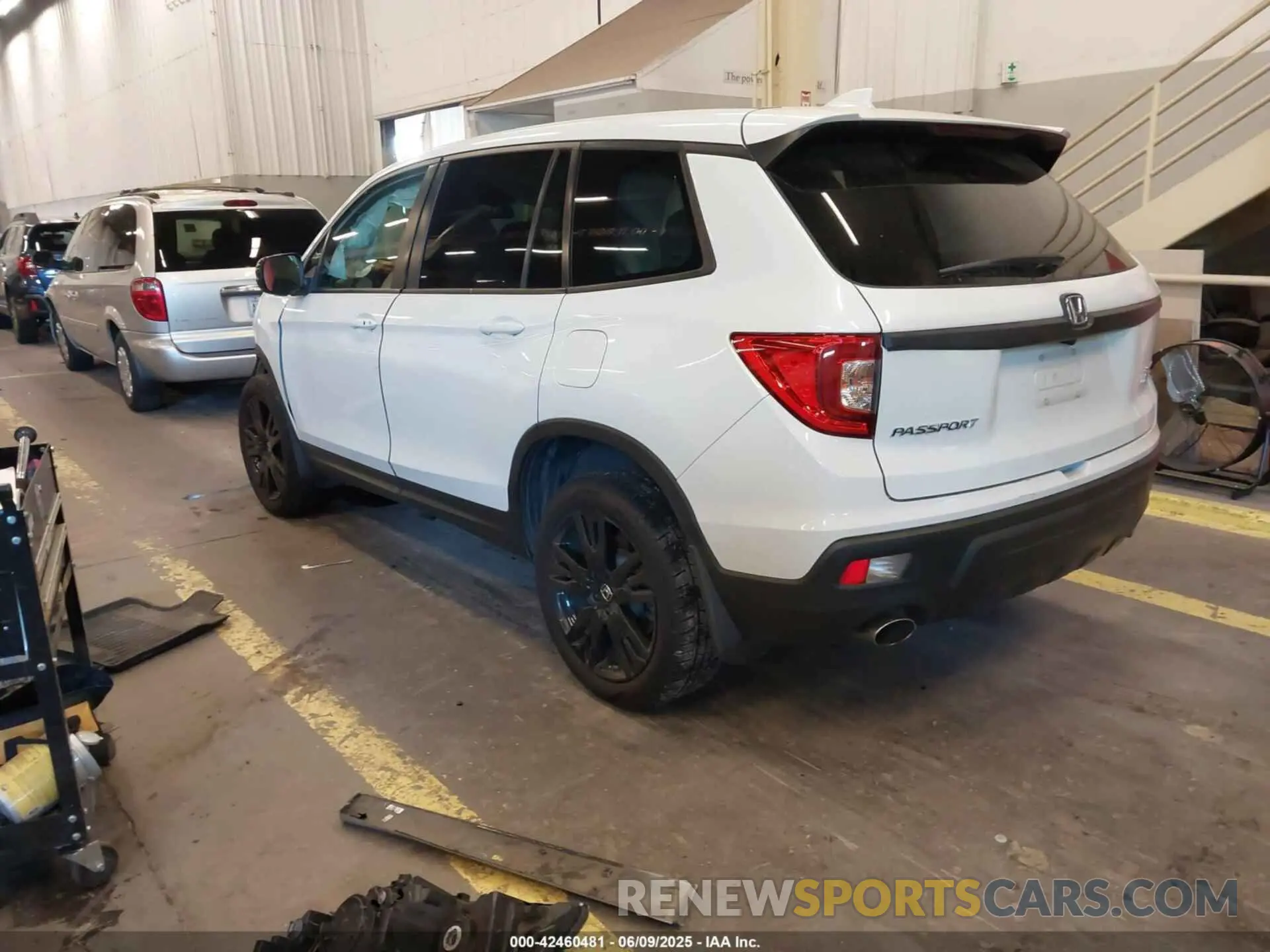 3 Photograph of a damaged car 5FNYF8H25MB037848 HONDA PASSPORT 2021