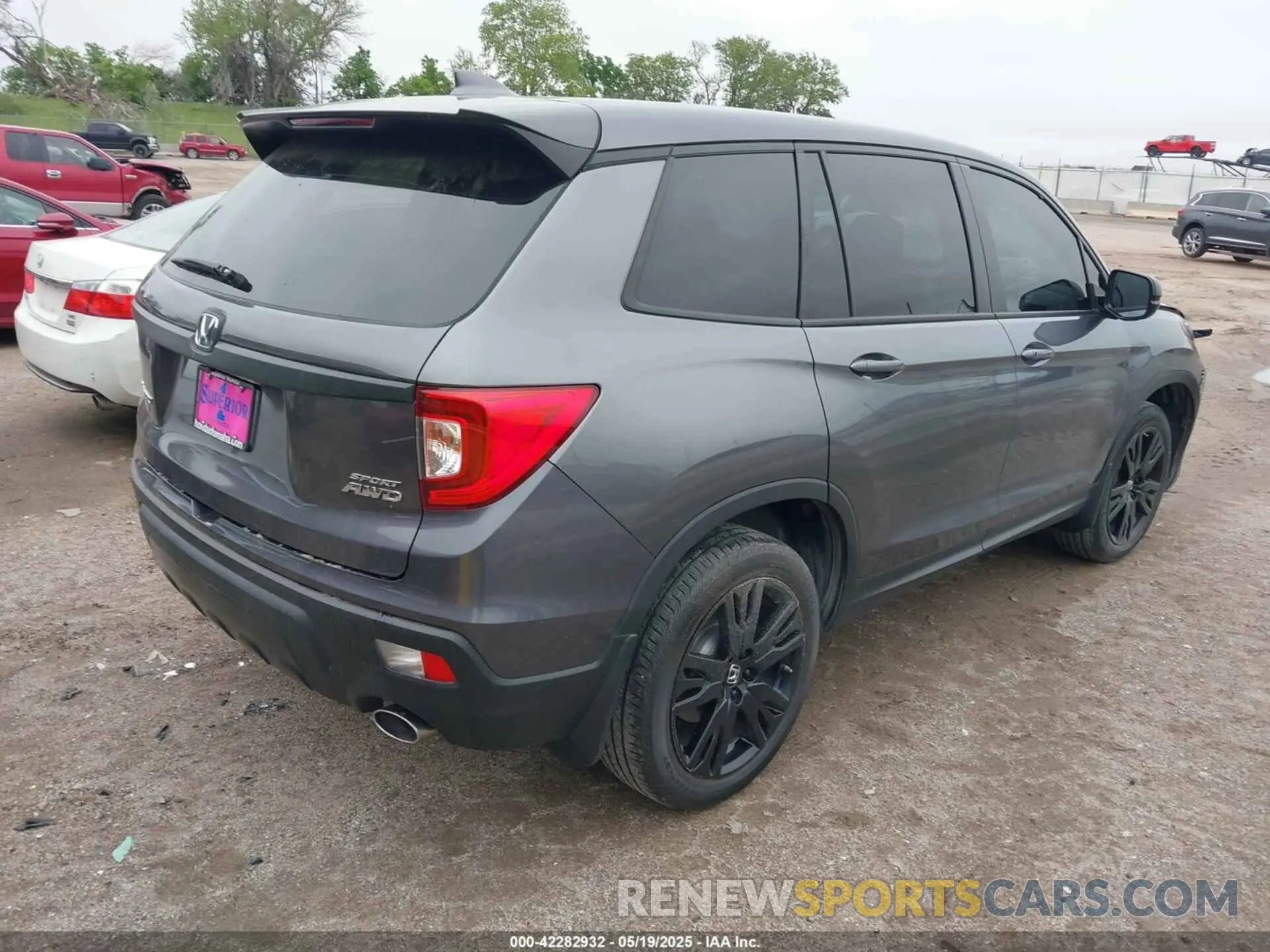 4 Photograph of a damaged car 5FNYF8H26MB032206 HONDA PASSPORT 2021