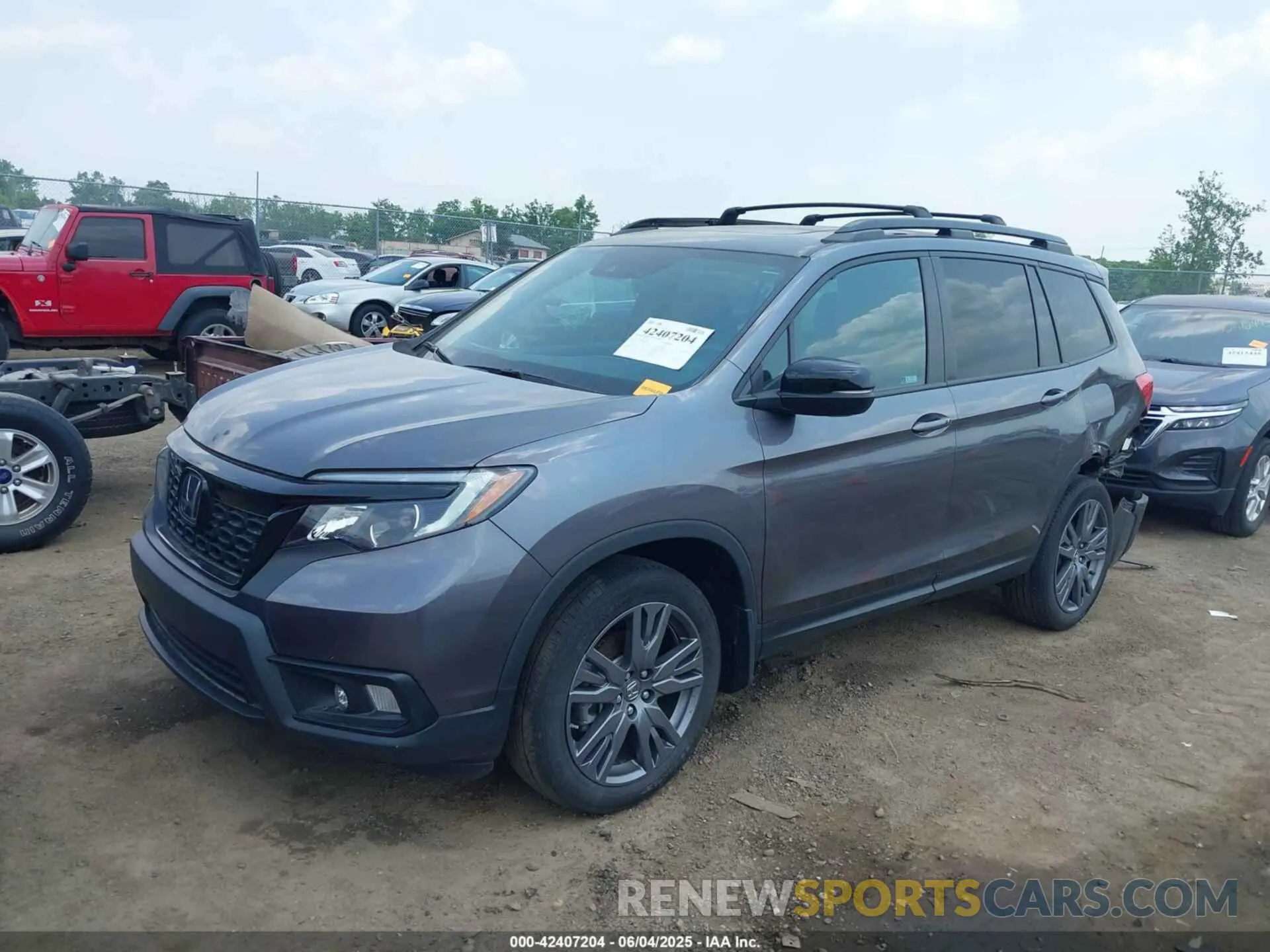 2 Photograph of a damaged car 5FNYF8H50MB013922 HONDA PASSPORT 2021