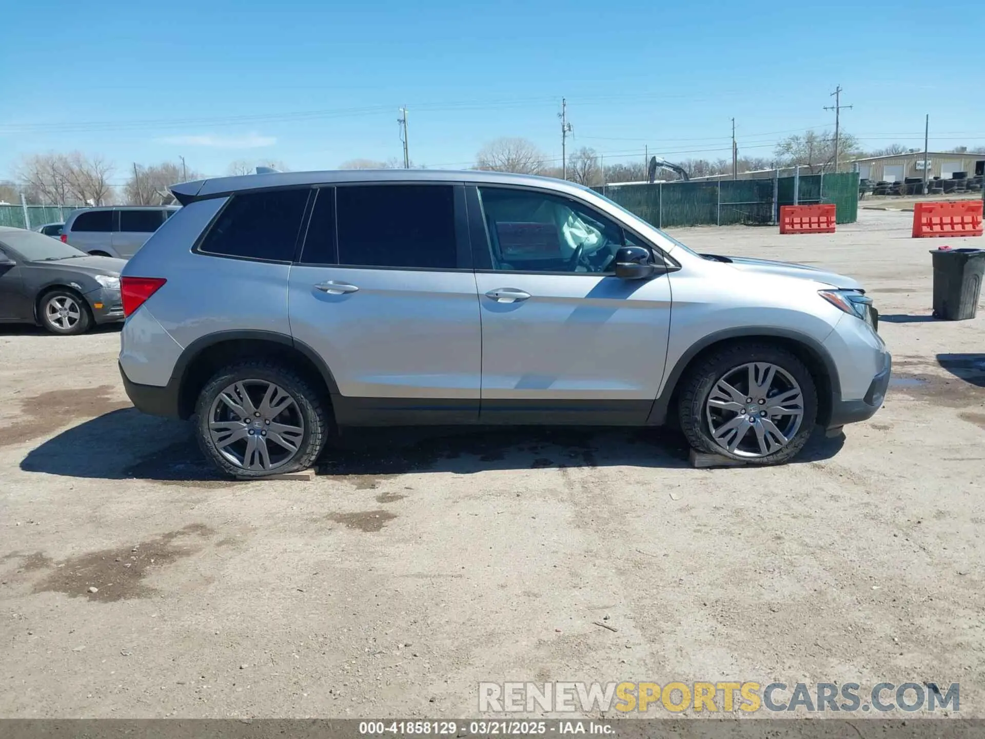 14 Photograph of a damaged car 5FNYF8H51MB024752 HONDA PASSPORT 2021