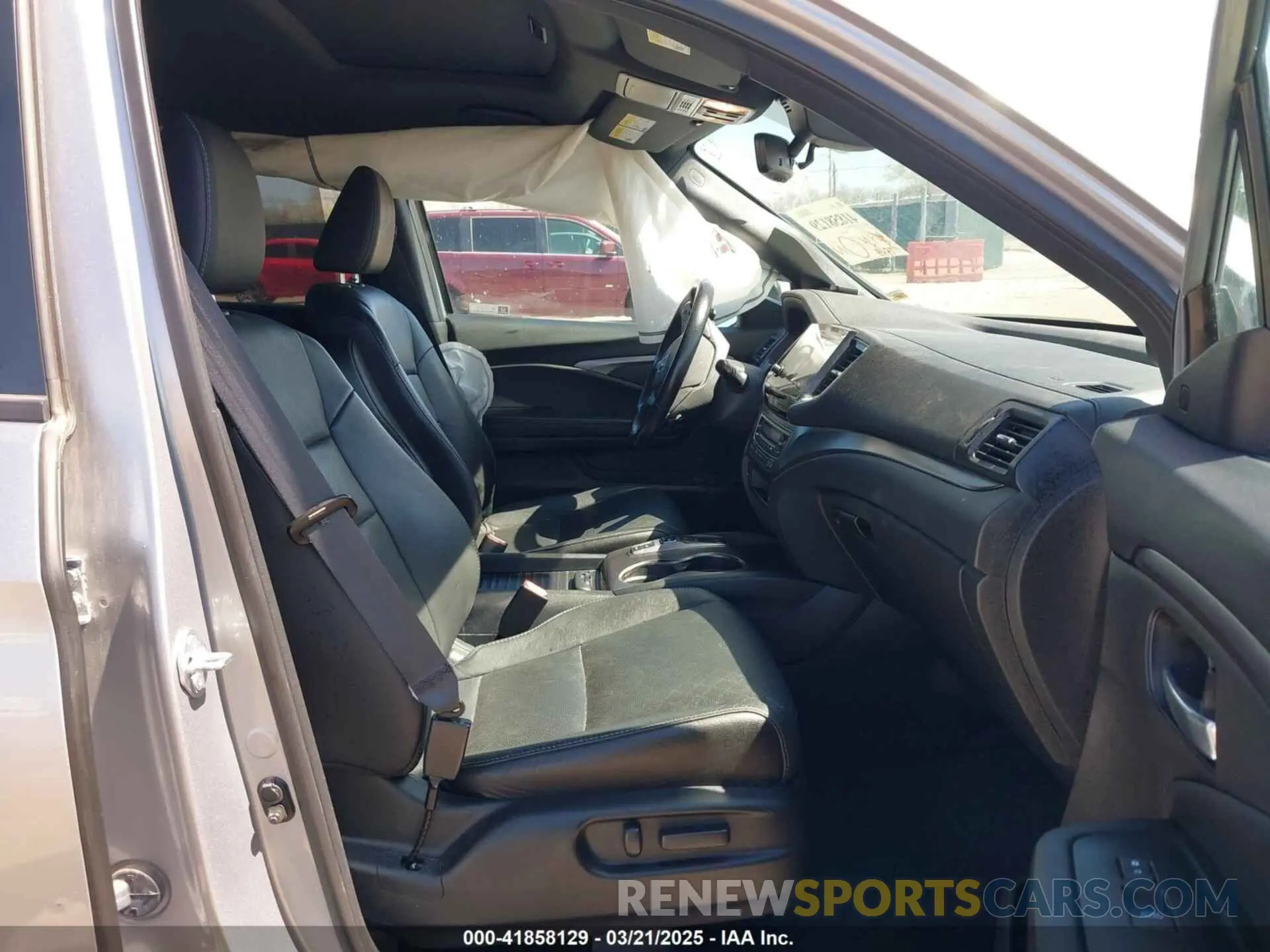 5 Photograph of a damaged car 5FNYF8H51MB024752 HONDA PASSPORT 2021
