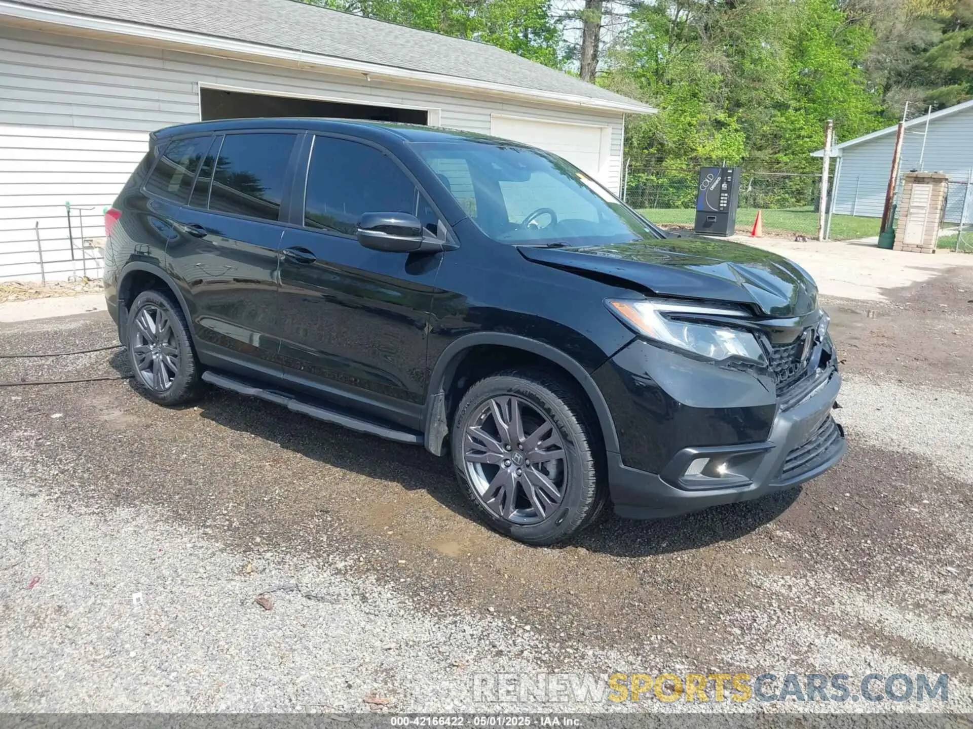 1 Photograph of a damaged car 5FNYF8H51MB026680 HONDA PASSPORT 2021