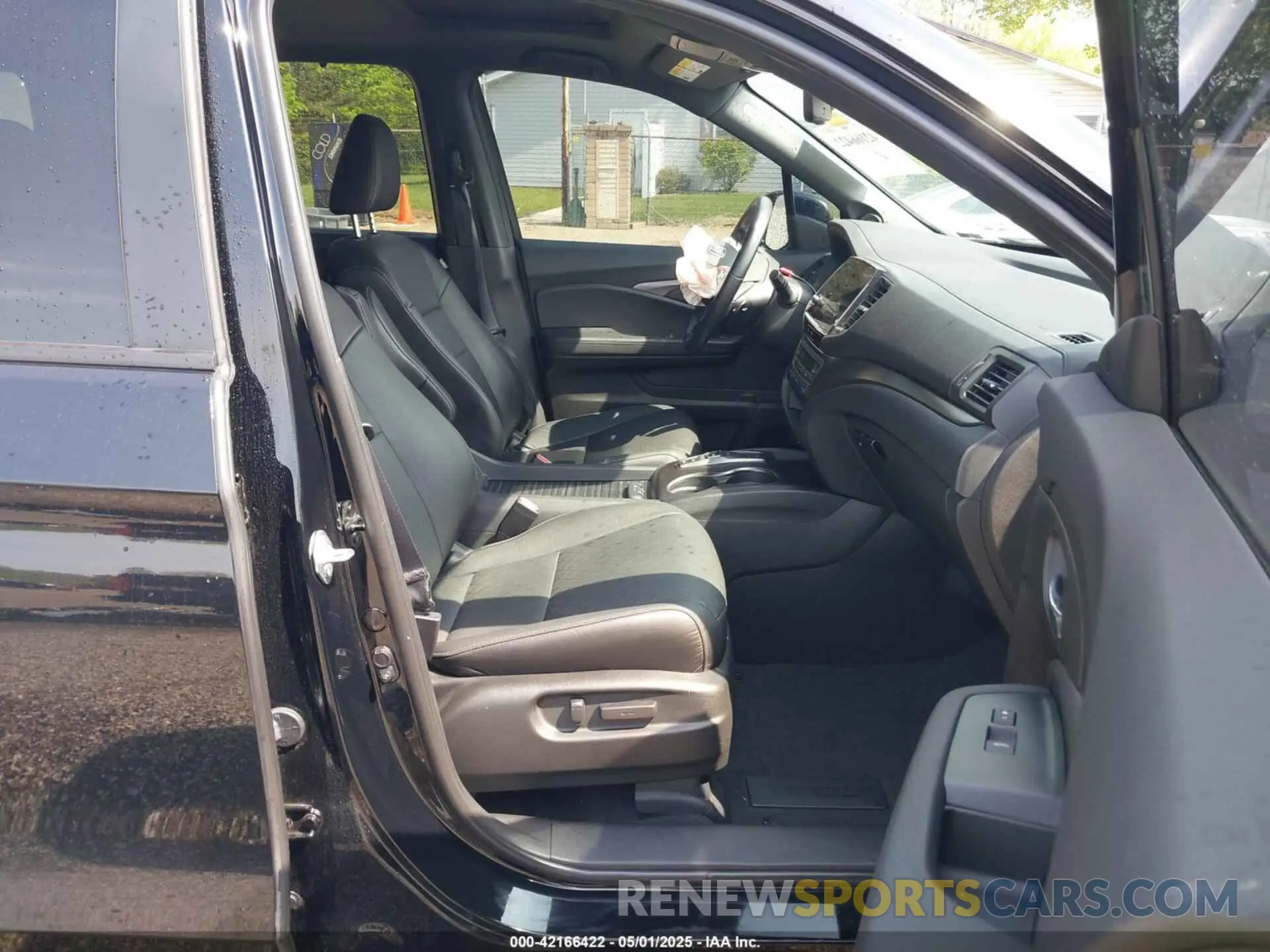 5 Photograph of a damaged car 5FNYF8H51MB026680 HONDA PASSPORT 2021