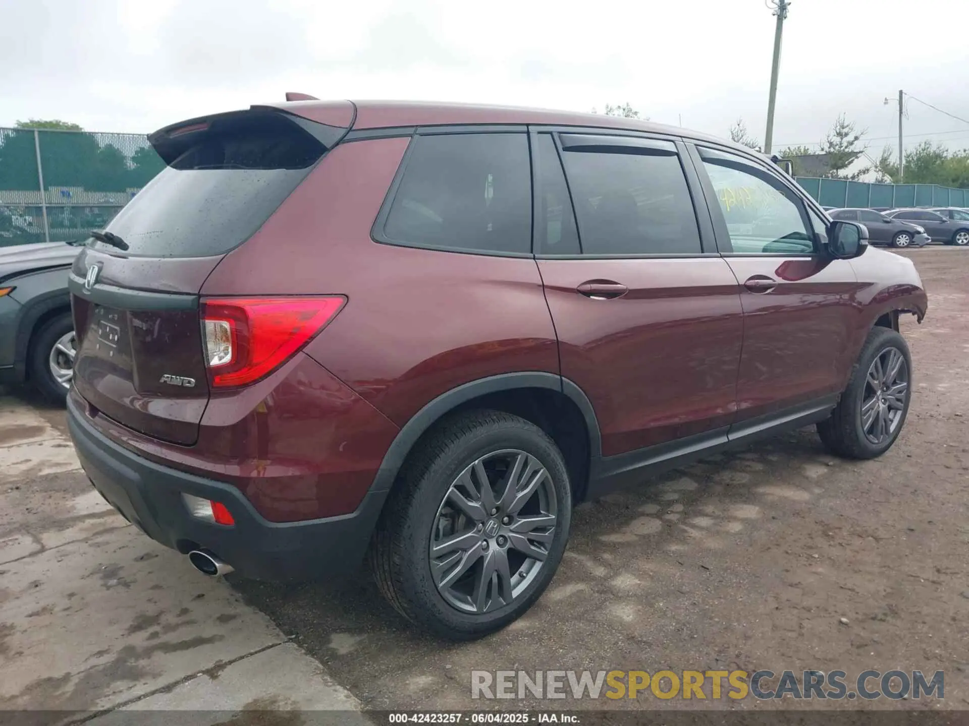 4 Photograph of a damaged car 5FNYF8H54MB016452 HONDA PASSPORT 2021