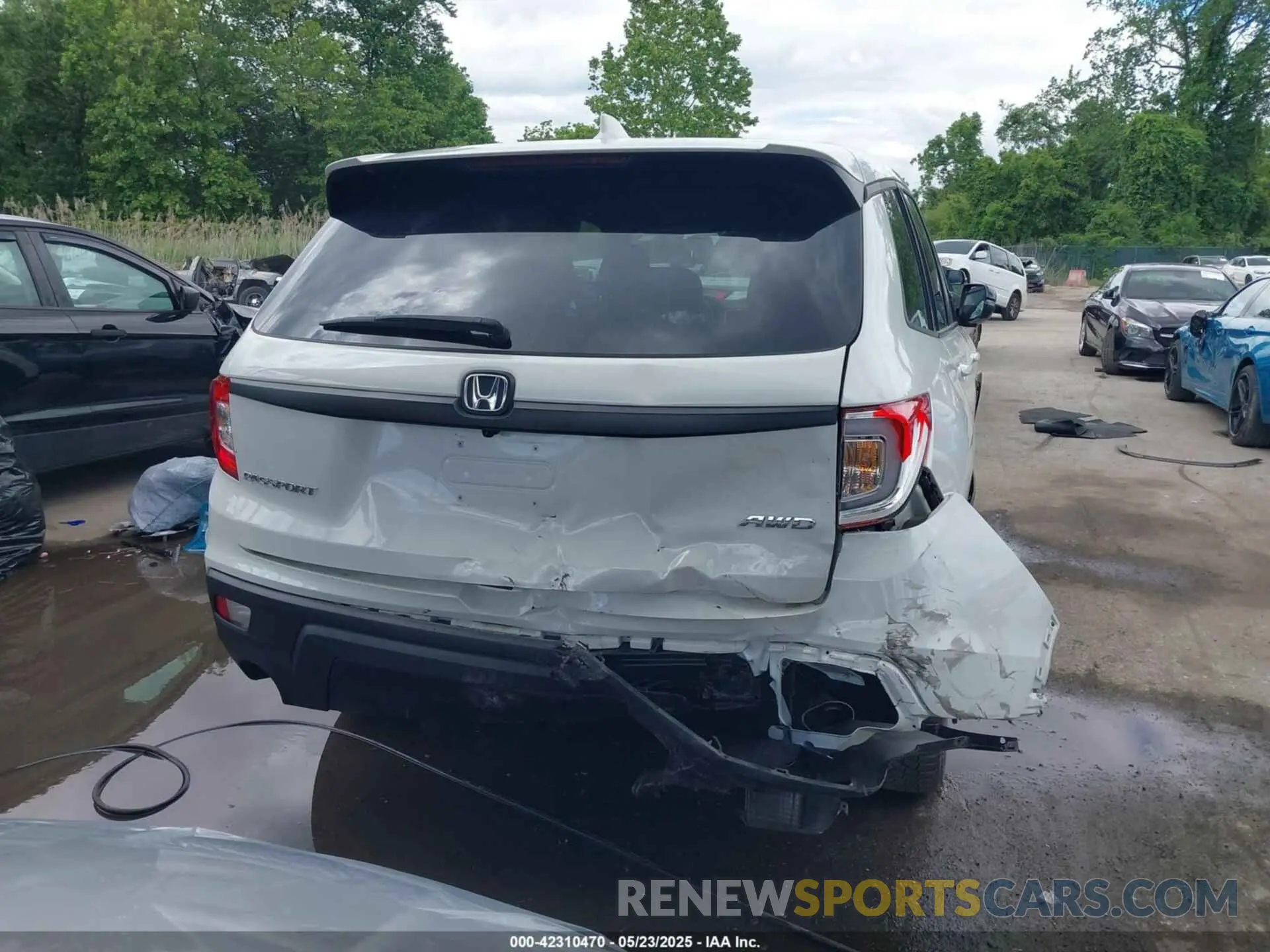 16 Photograph of a damaged car 5FNYF8H54MB041738 HONDA PASSPORT 2021