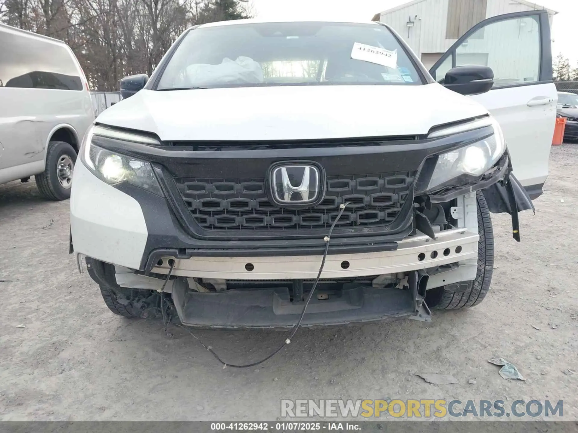 6 Photograph of a damaged car 5FNYF8H55MB004813 HONDA PASSPORT 2021