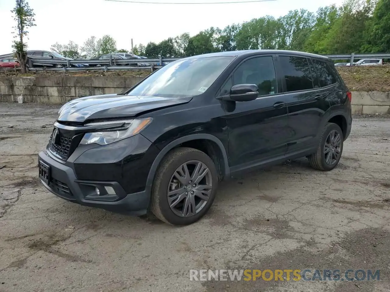 1 Photograph of a damaged car 5FNYF8H55MB011163 HONDA PASSPORT 2021