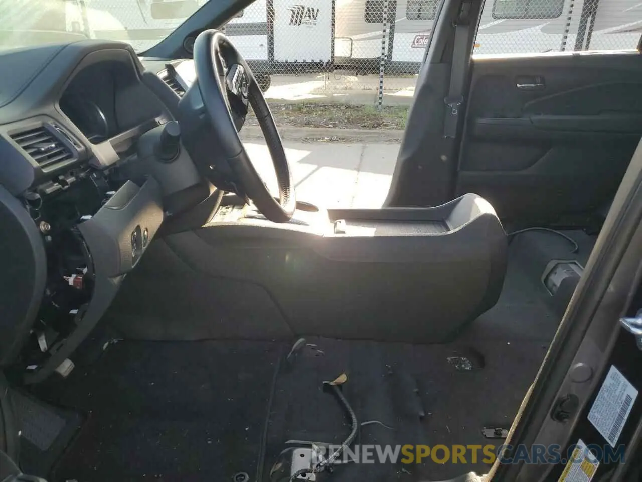 7 Photograph of a damaged car 5FNYF8H56MB038792 HONDA PASSPORT 2021