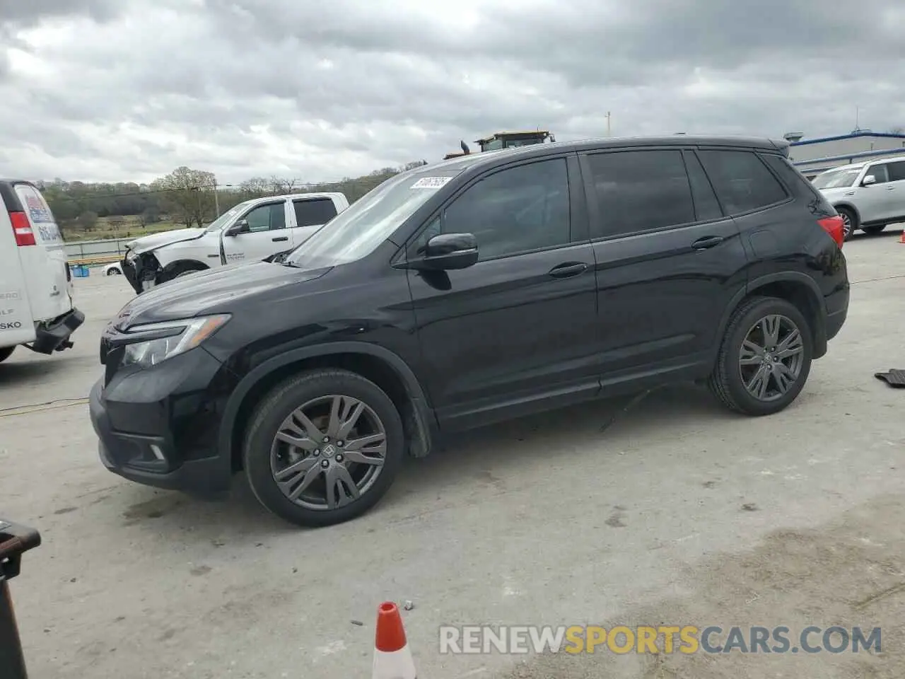 1 Photograph of a damaged car 5FNYF8H58MB040933 HONDA PASSPORT 2021