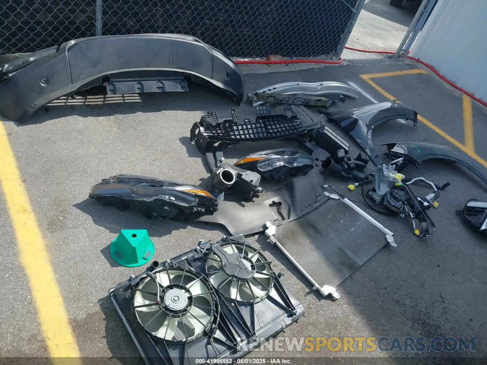 12 Photograph of a damaged car 5FNYF8H59MB031013 HONDA PASSPORT 2021
