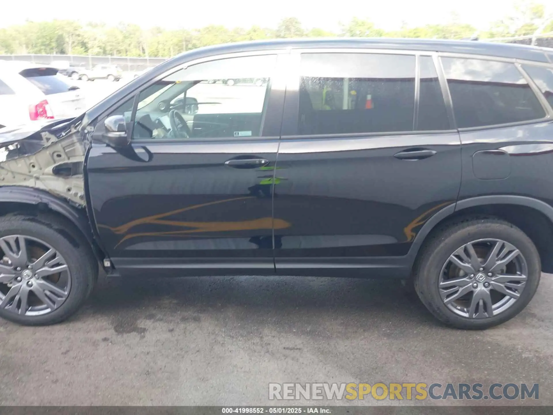 15 Photograph of a damaged car 5FNYF8H59MB031013 HONDA PASSPORT 2021