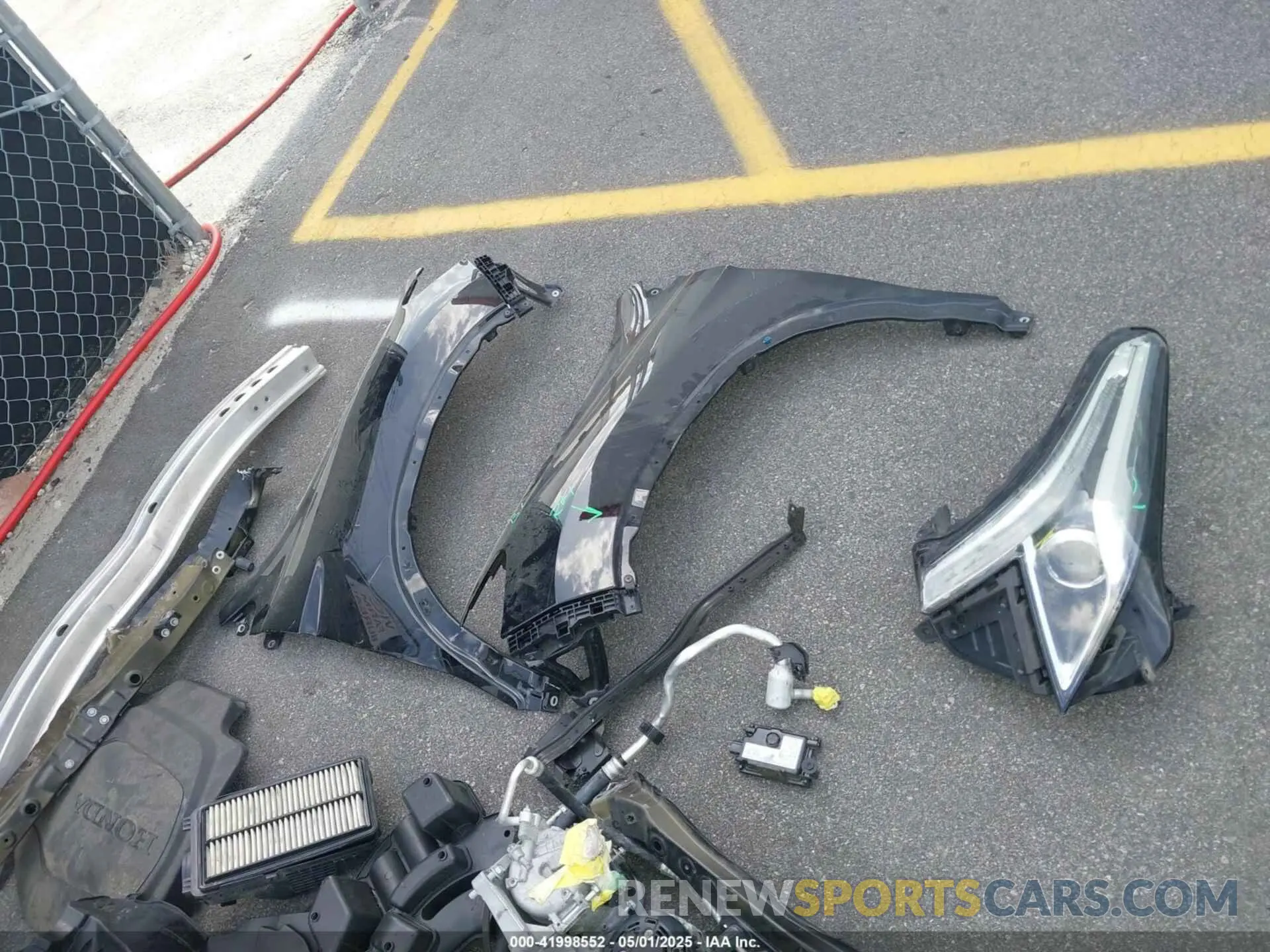 18 Photograph of a damaged car 5FNYF8H59MB031013 HONDA PASSPORT 2021