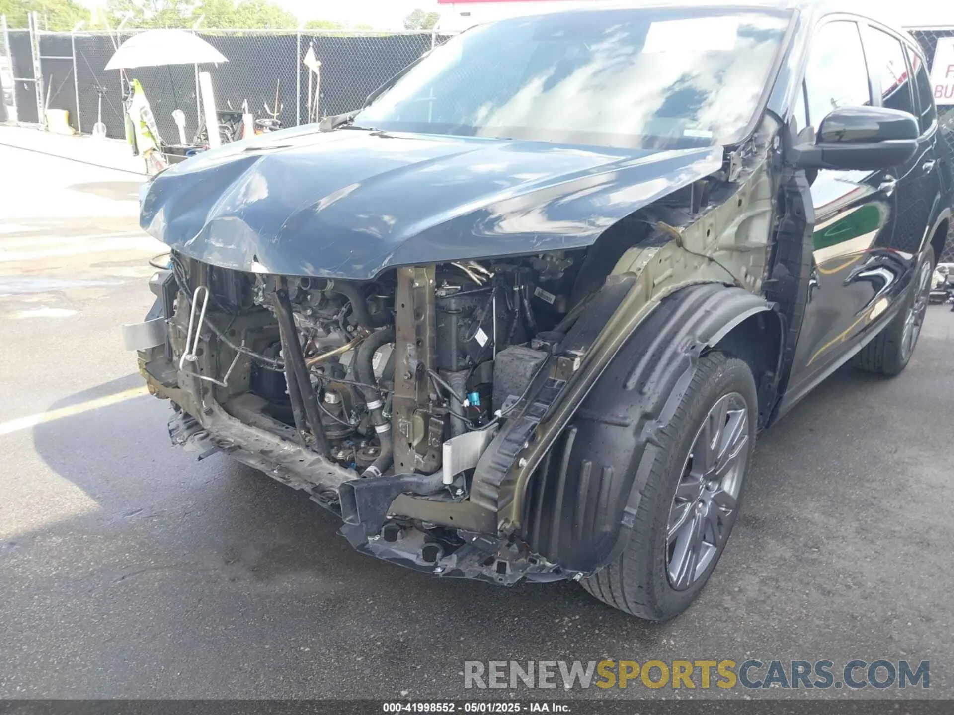 6 Photograph of a damaged car 5FNYF8H59MB031013 HONDA PASSPORT 2021