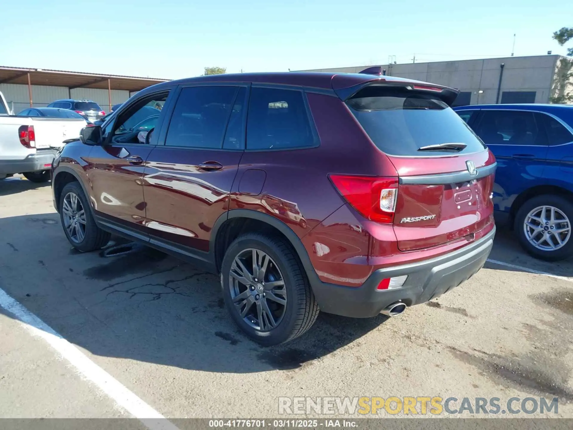 3 Photograph of a damaged car 5FNYF8H5XMB007951 HONDA PASSPORT 2021
