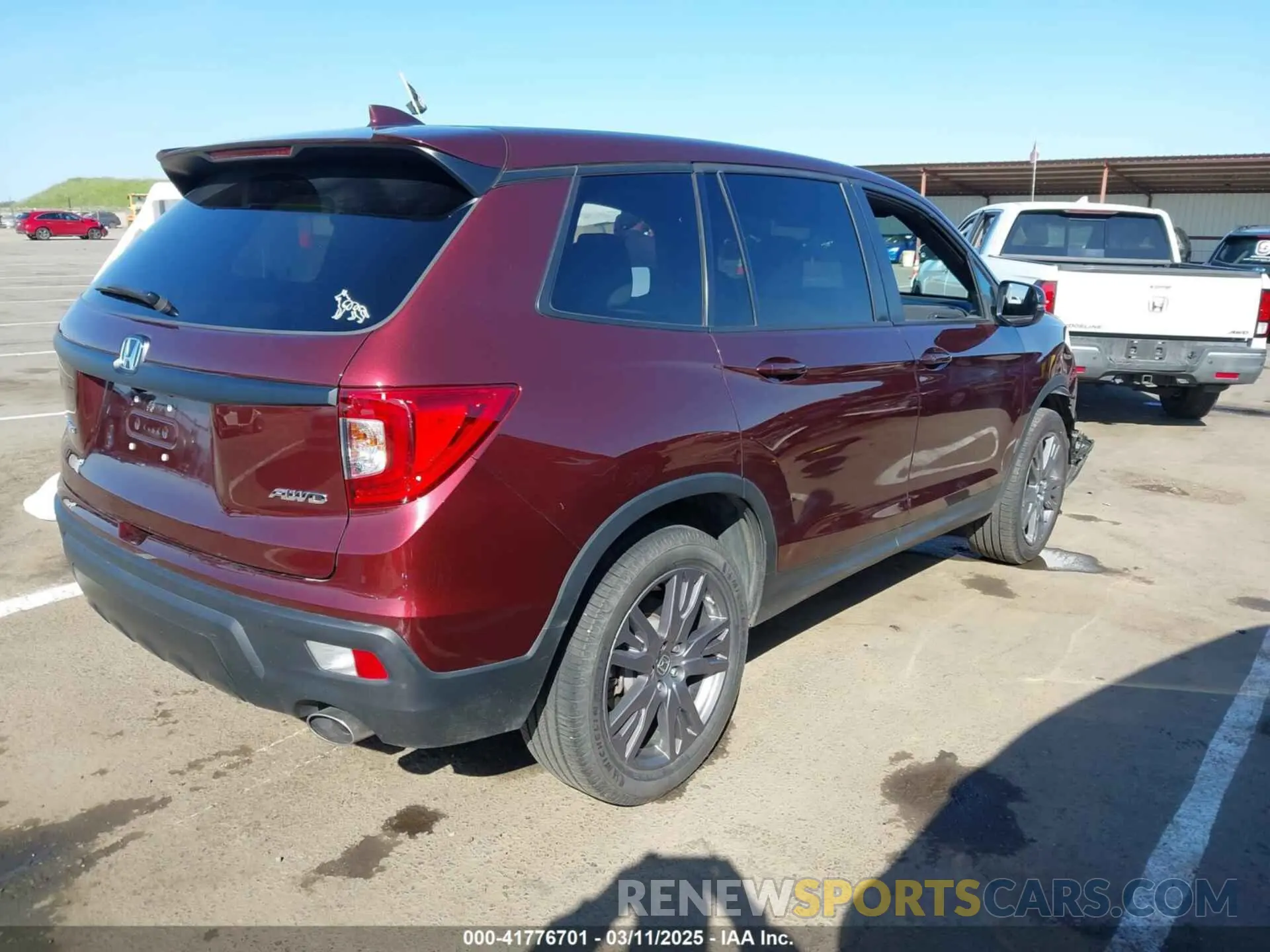 4 Photograph of a damaged car 5FNYF8H5XMB007951 HONDA PASSPORT 2021