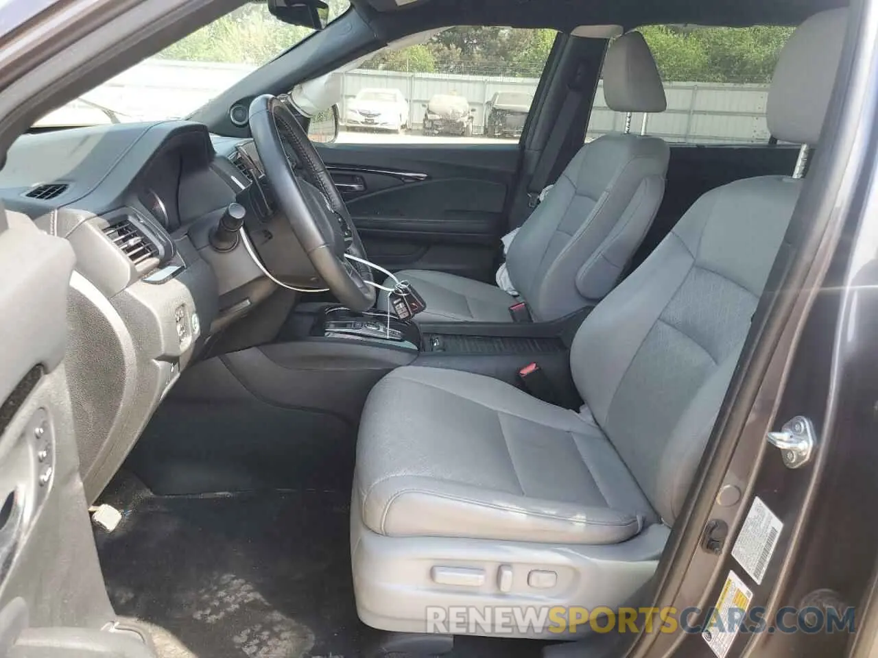 7 Photograph of a damaged car 5FNYF8H92MB038999 HONDA PASSPORT 2021