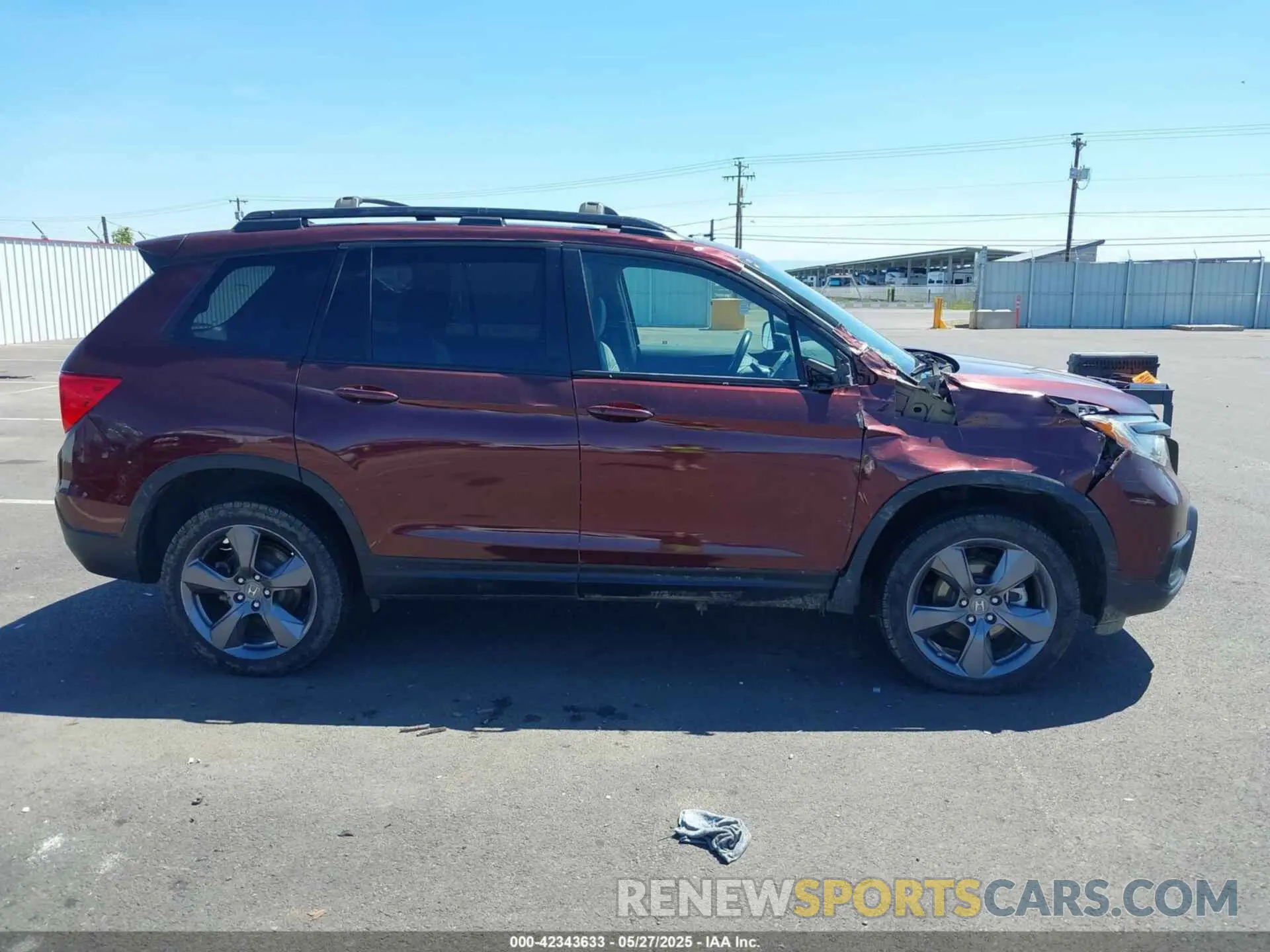 12 Photograph of a damaged car 5FNYF8H95MB036020 HONDA PASSPORT 2021