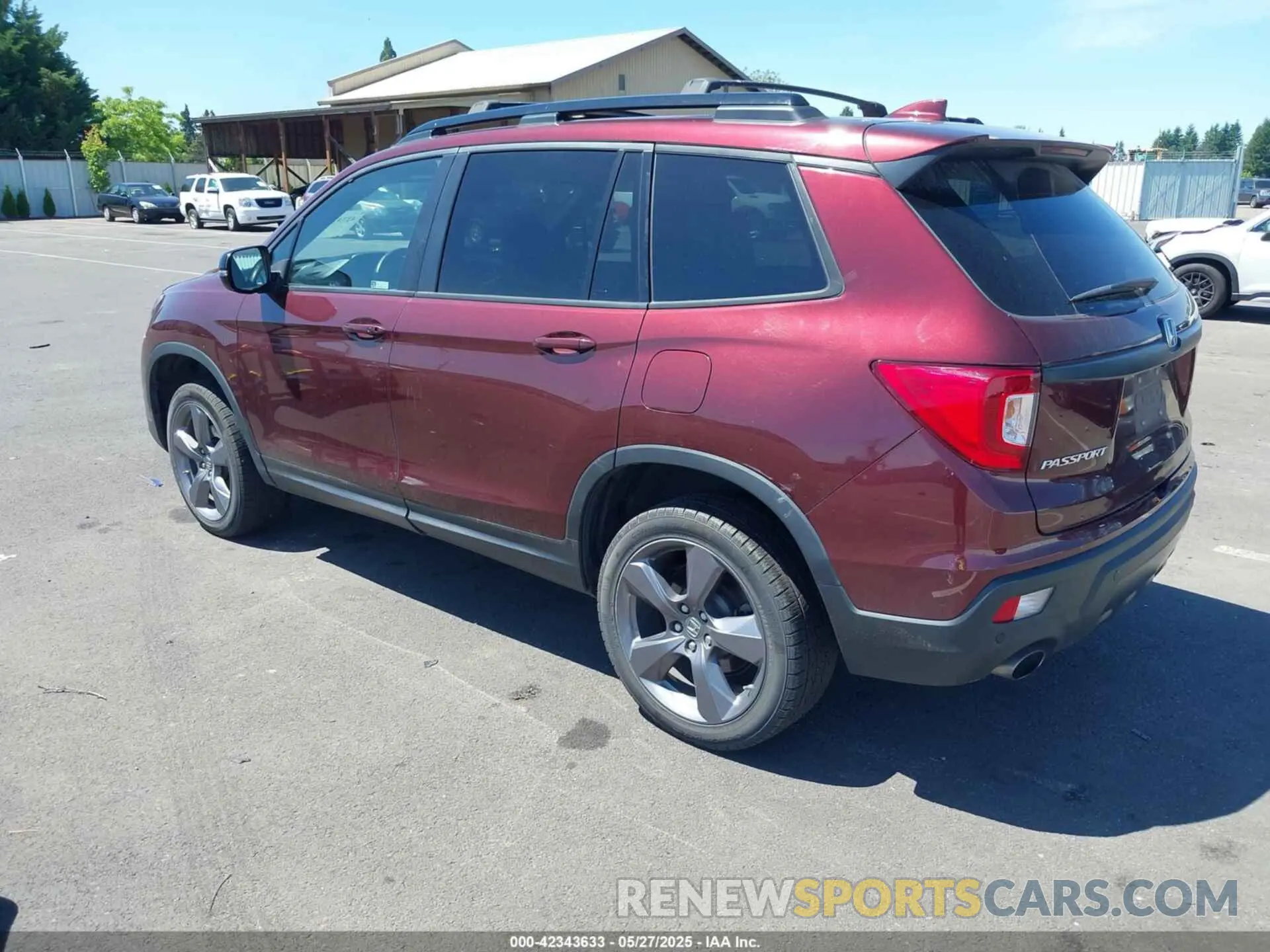3 Photograph of a damaged car 5FNYF8H95MB036020 HONDA PASSPORT 2021