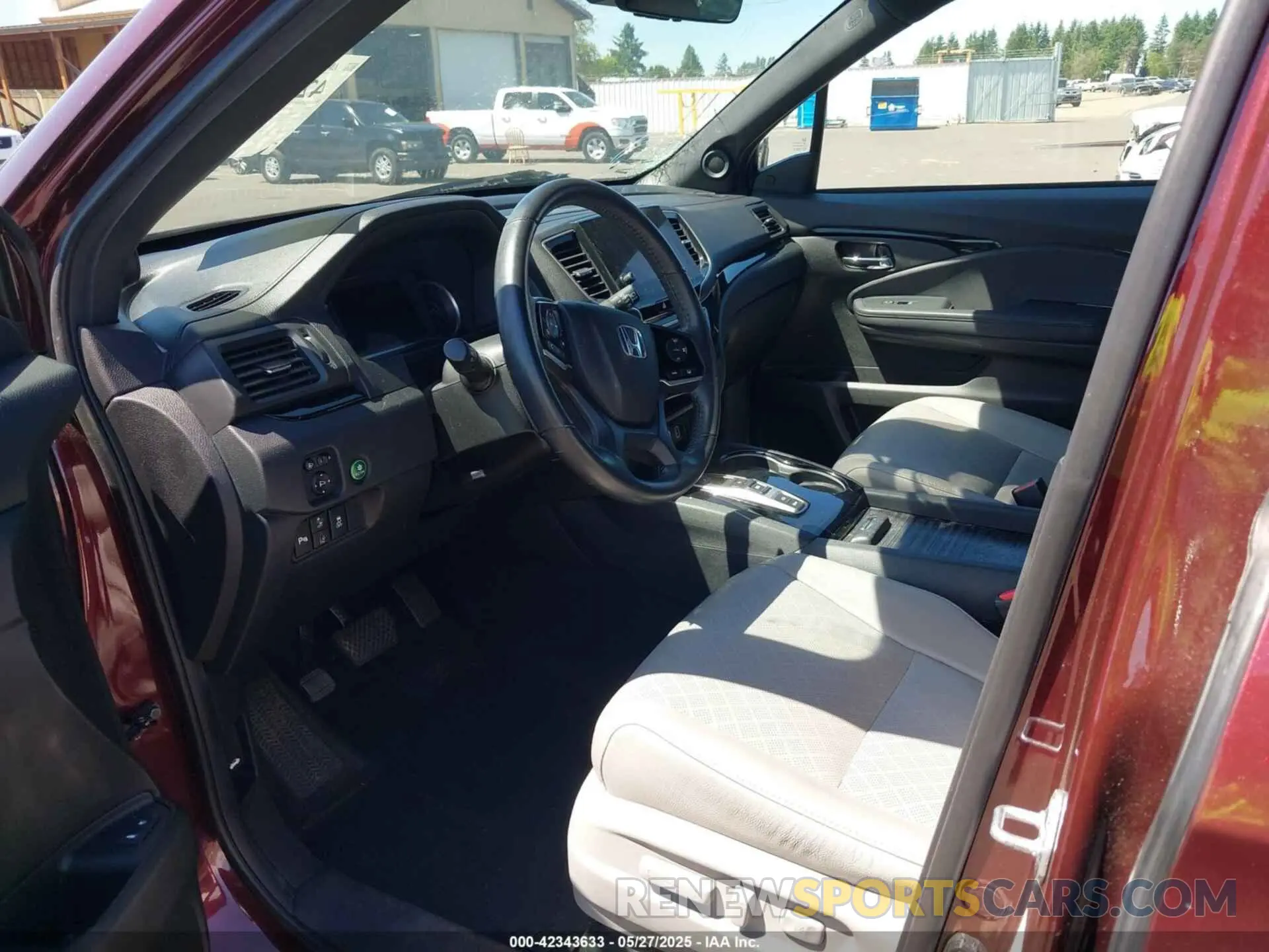 5 Photograph of a damaged car 5FNYF8H95MB036020 HONDA PASSPORT 2021