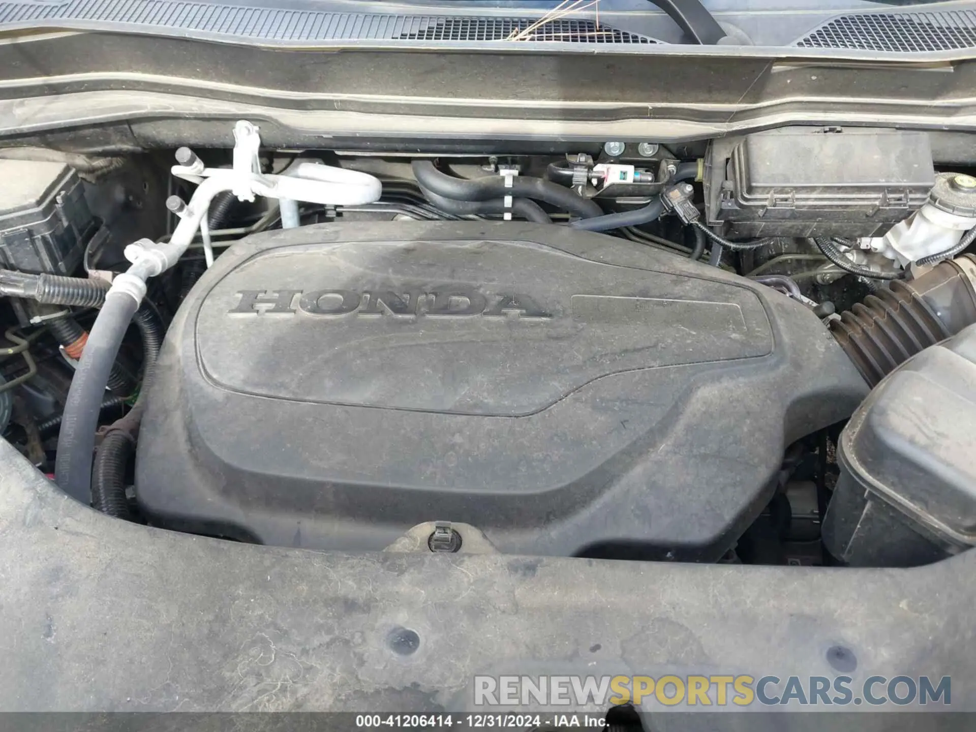 10 Photograph of a damaged car 5FNYF7H51NB000270 HONDA PASSPORT 2022