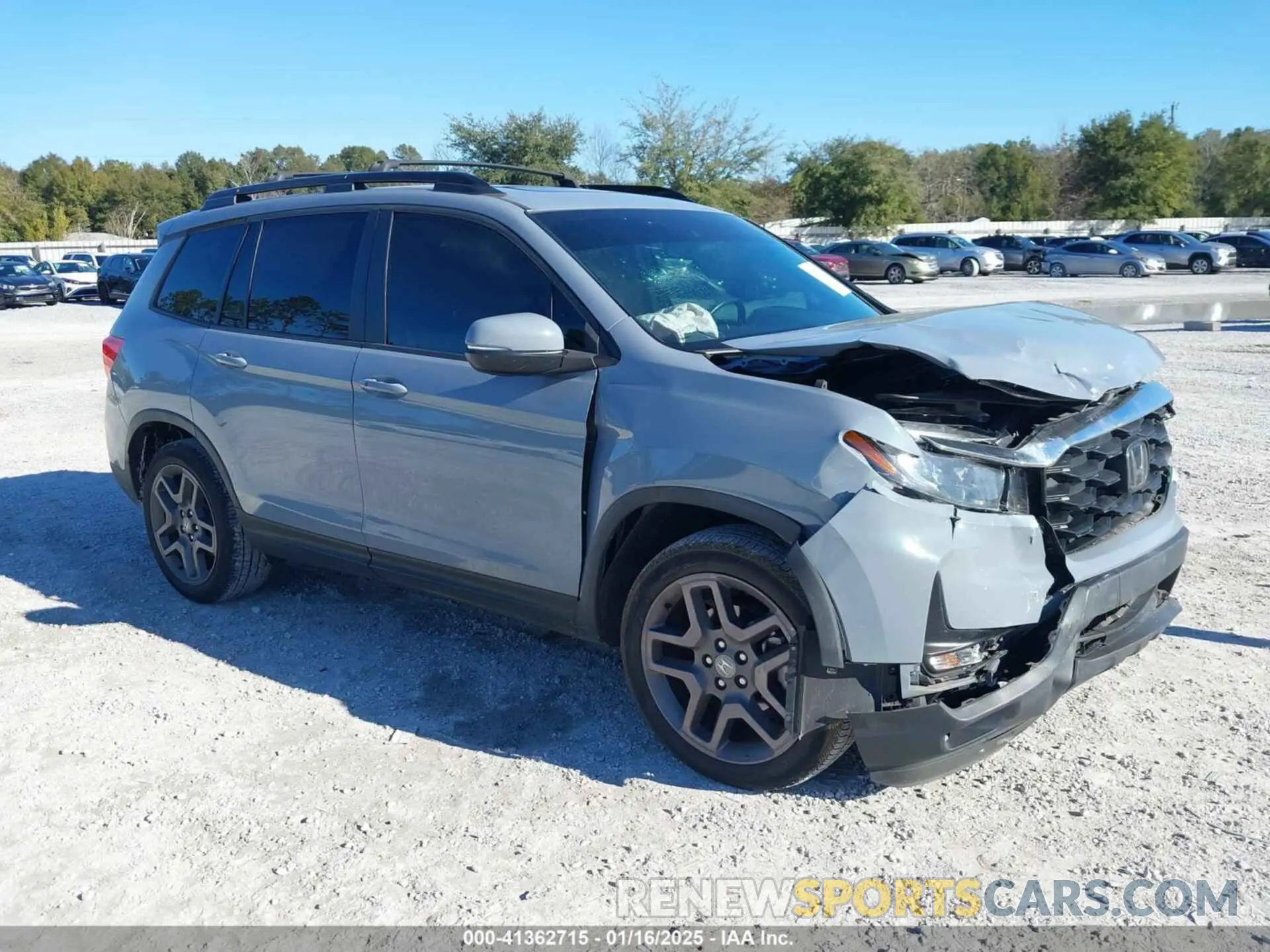 1 Photograph of a damaged car 5FNYF7H58NB000976 HONDA PASSPORT 2022