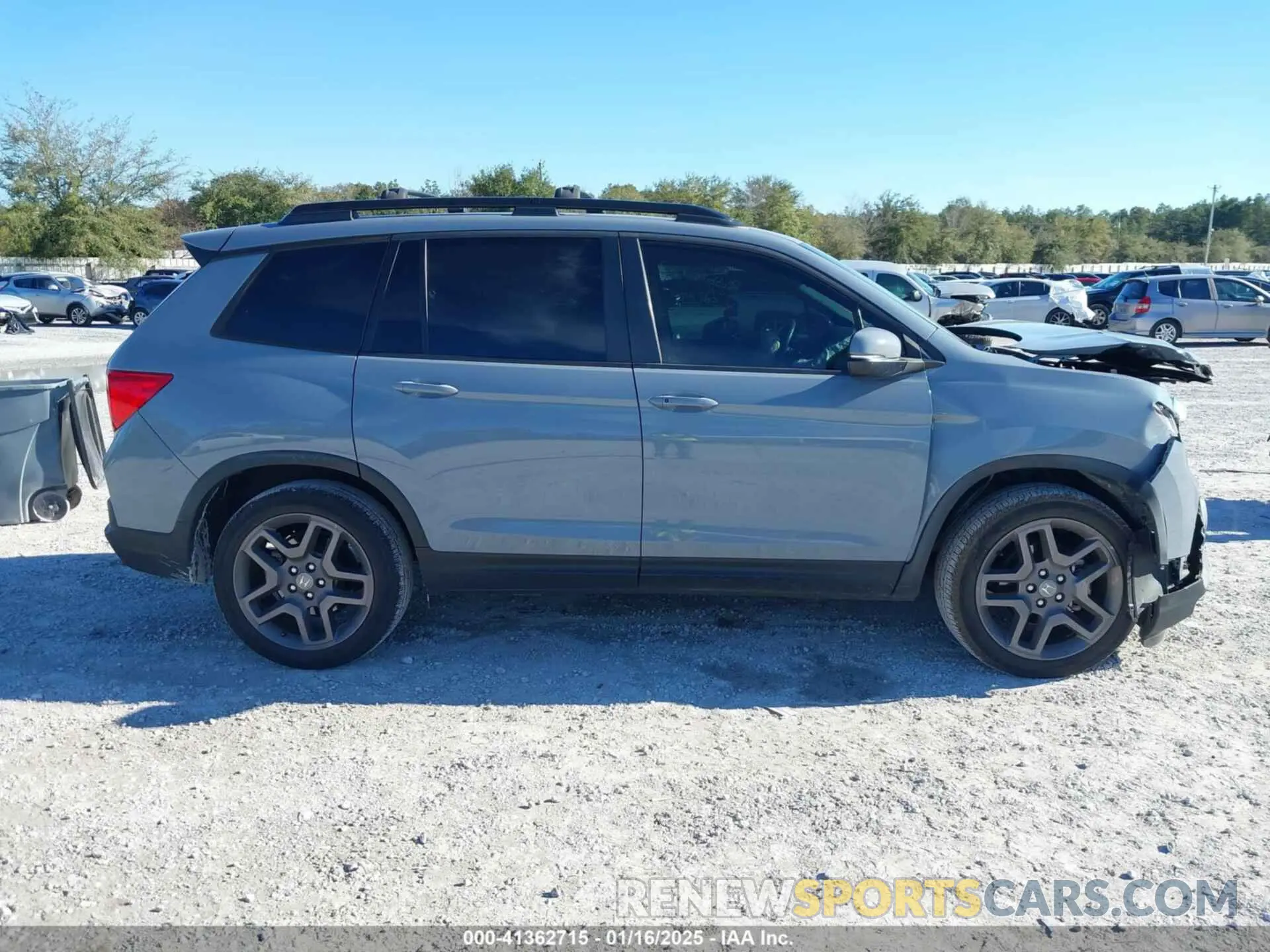 13 Photograph of a damaged car 5FNYF7H58NB000976 HONDA PASSPORT 2022