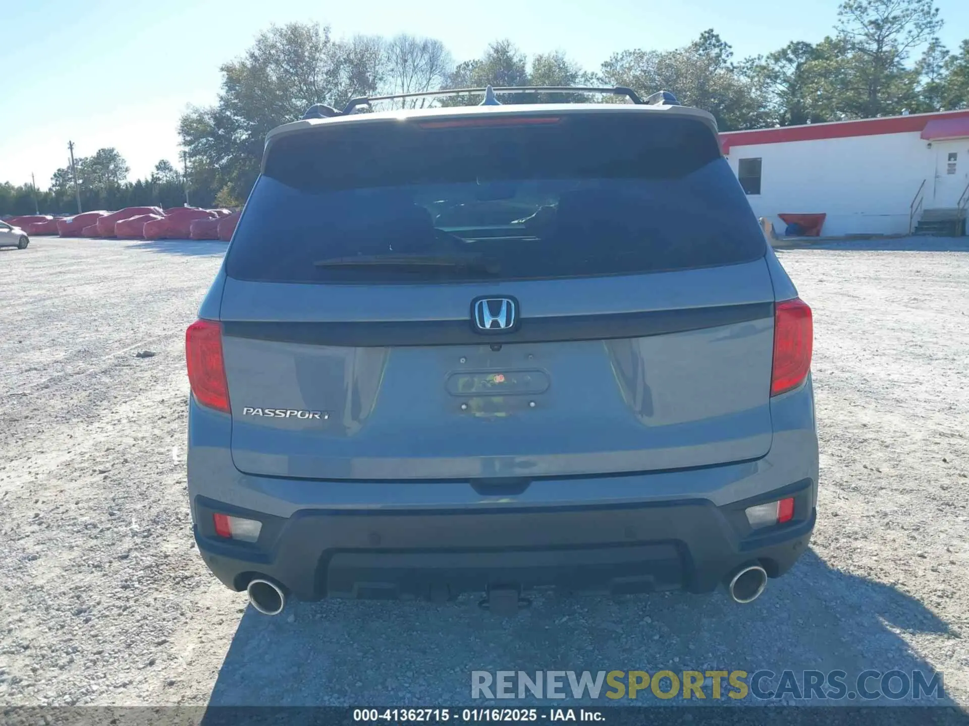 16 Photograph of a damaged car 5FNYF7H58NB000976 HONDA PASSPORT 2022