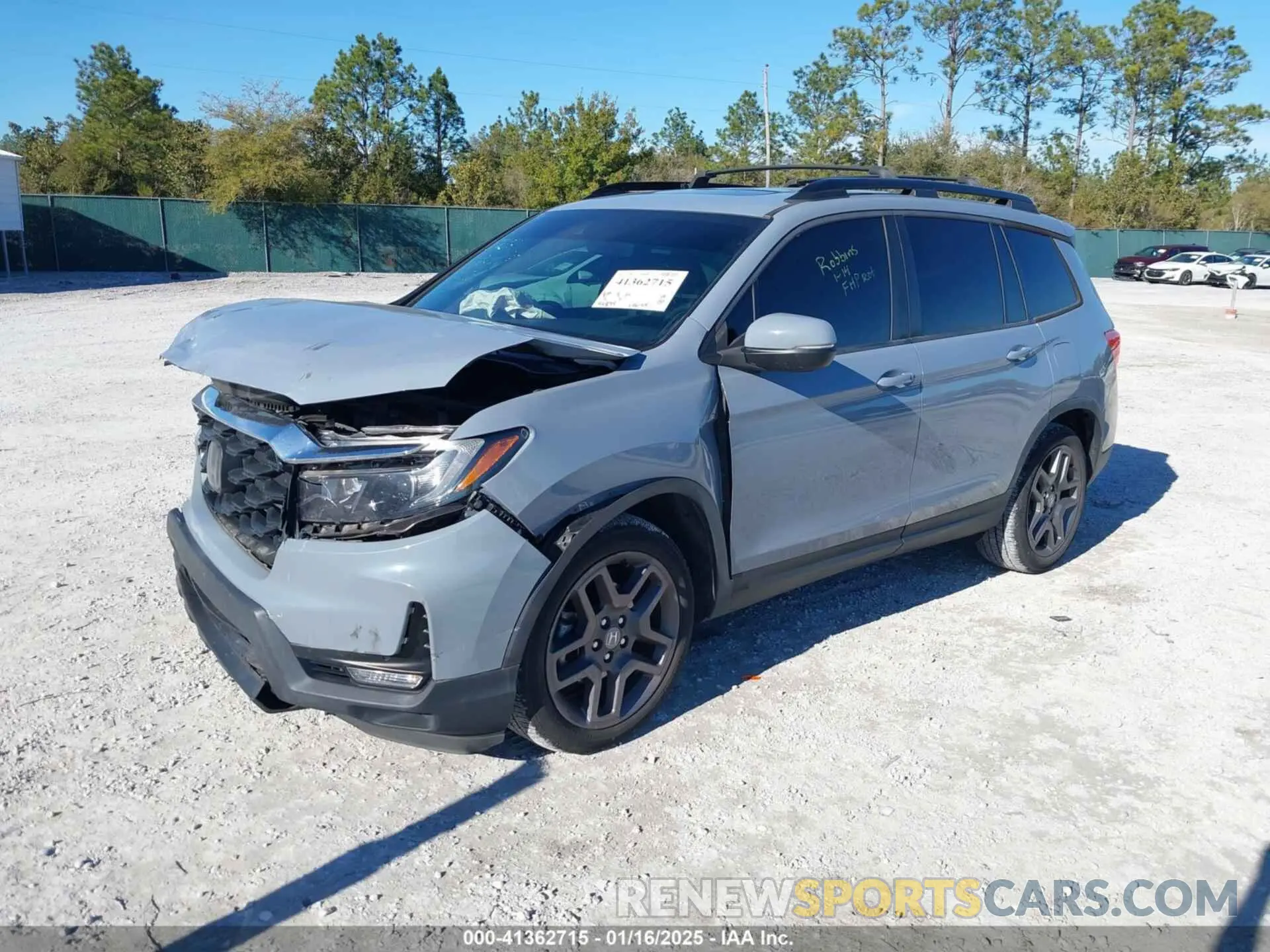 2 Photograph of a damaged car 5FNYF7H58NB000976 HONDA PASSPORT 2022