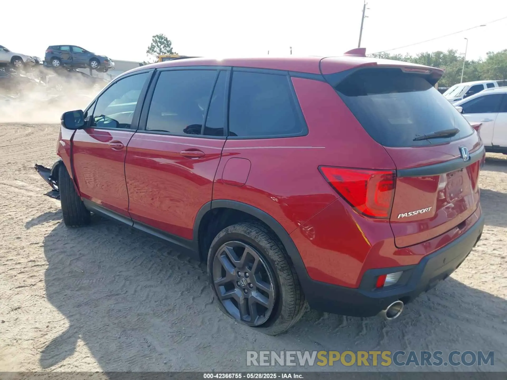 3 Photograph of a damaged car 5FNYF7H58NB006115 HONDA PASSPORT 2022
