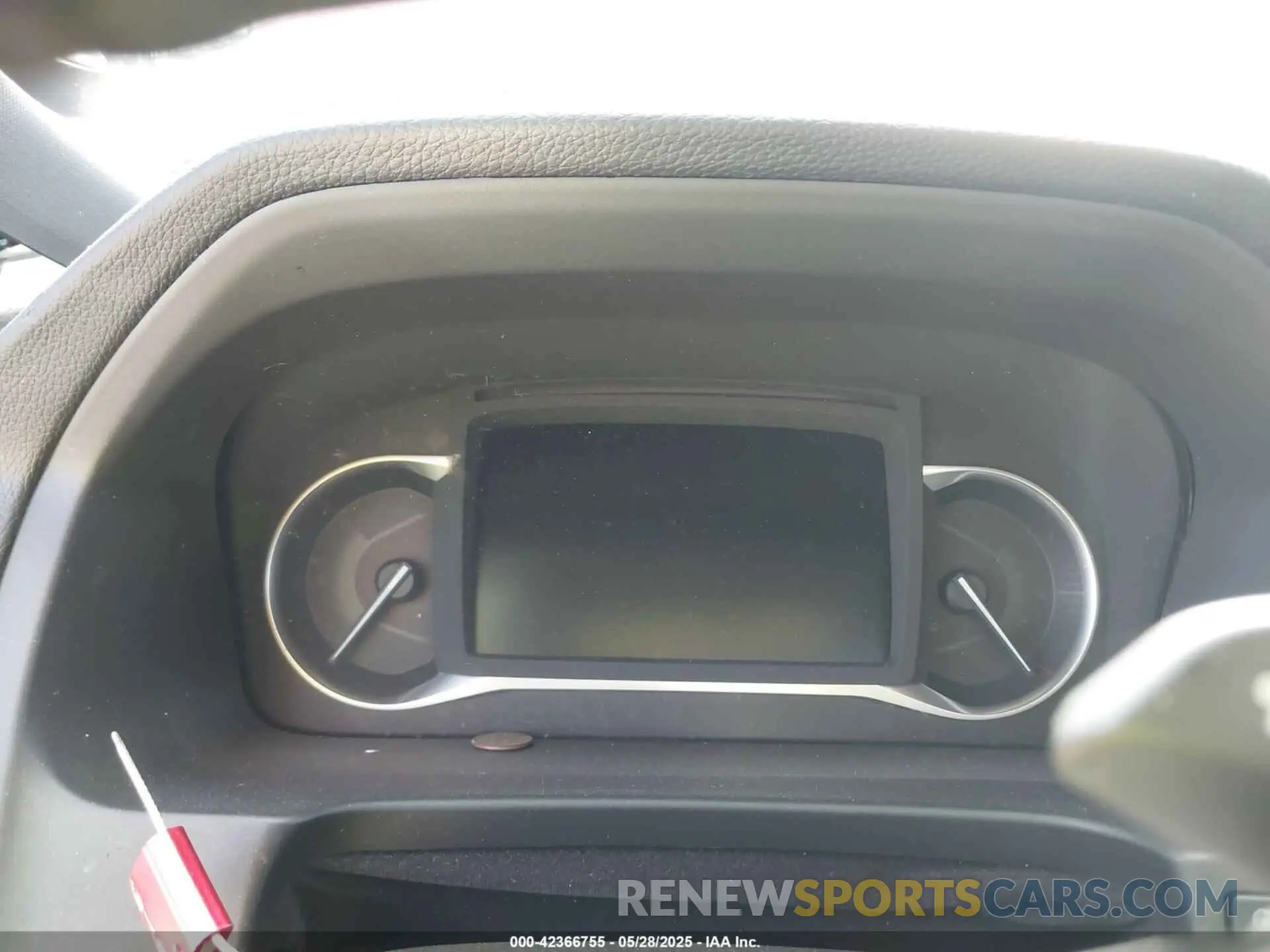 7 Photograph of a damaged car 5FNYF7H58NB006115 HONDA PASSPORT 2022