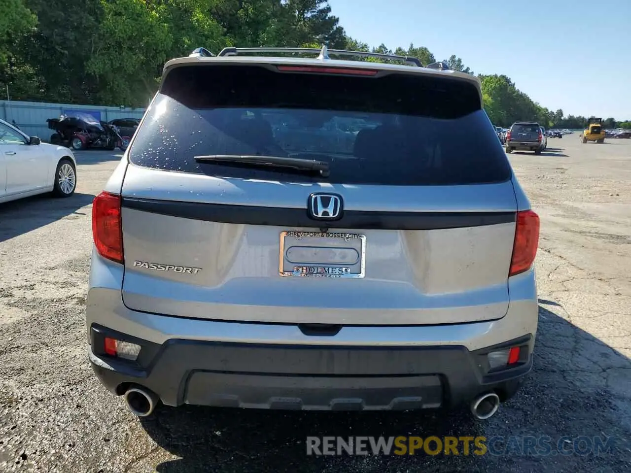 6 Photograph of a damaged car 5FNYF7H59NB003482 HONDA PASSPORT 2022